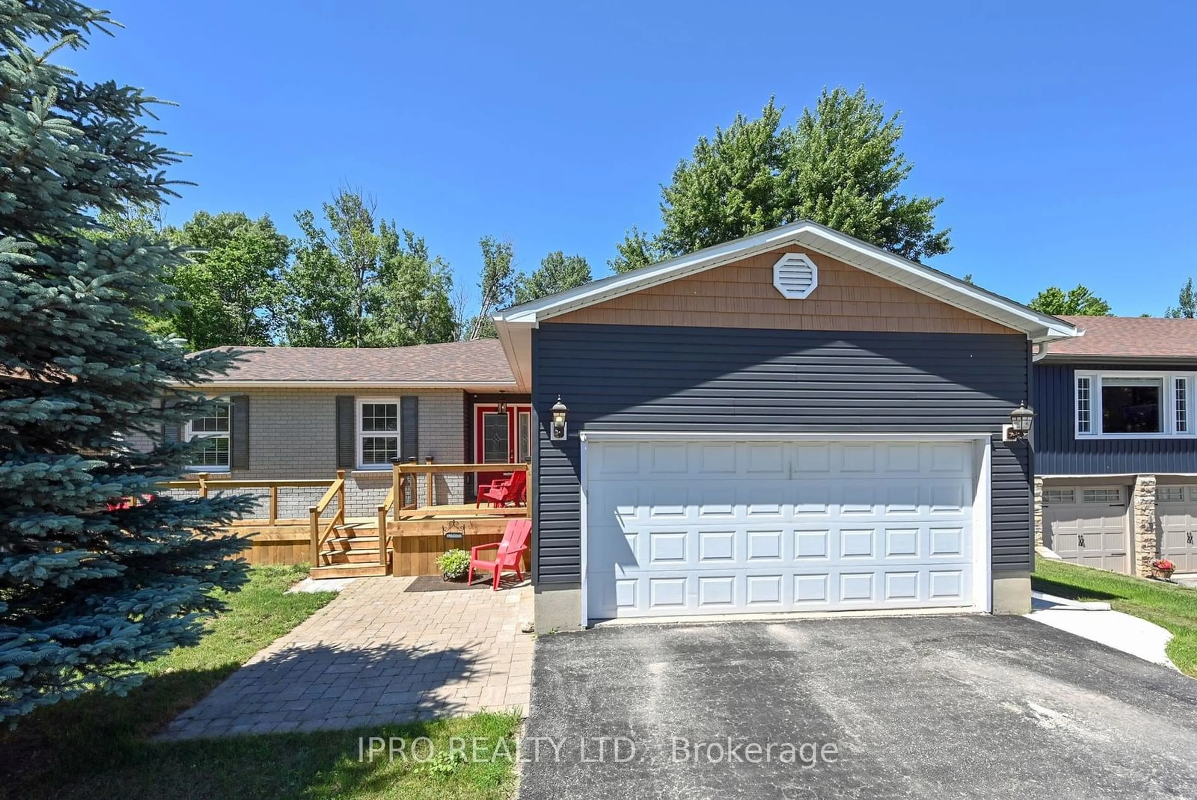 Frontside or backside of a home for 236 Simcoe St, Clearview Ontario L0M 1S0