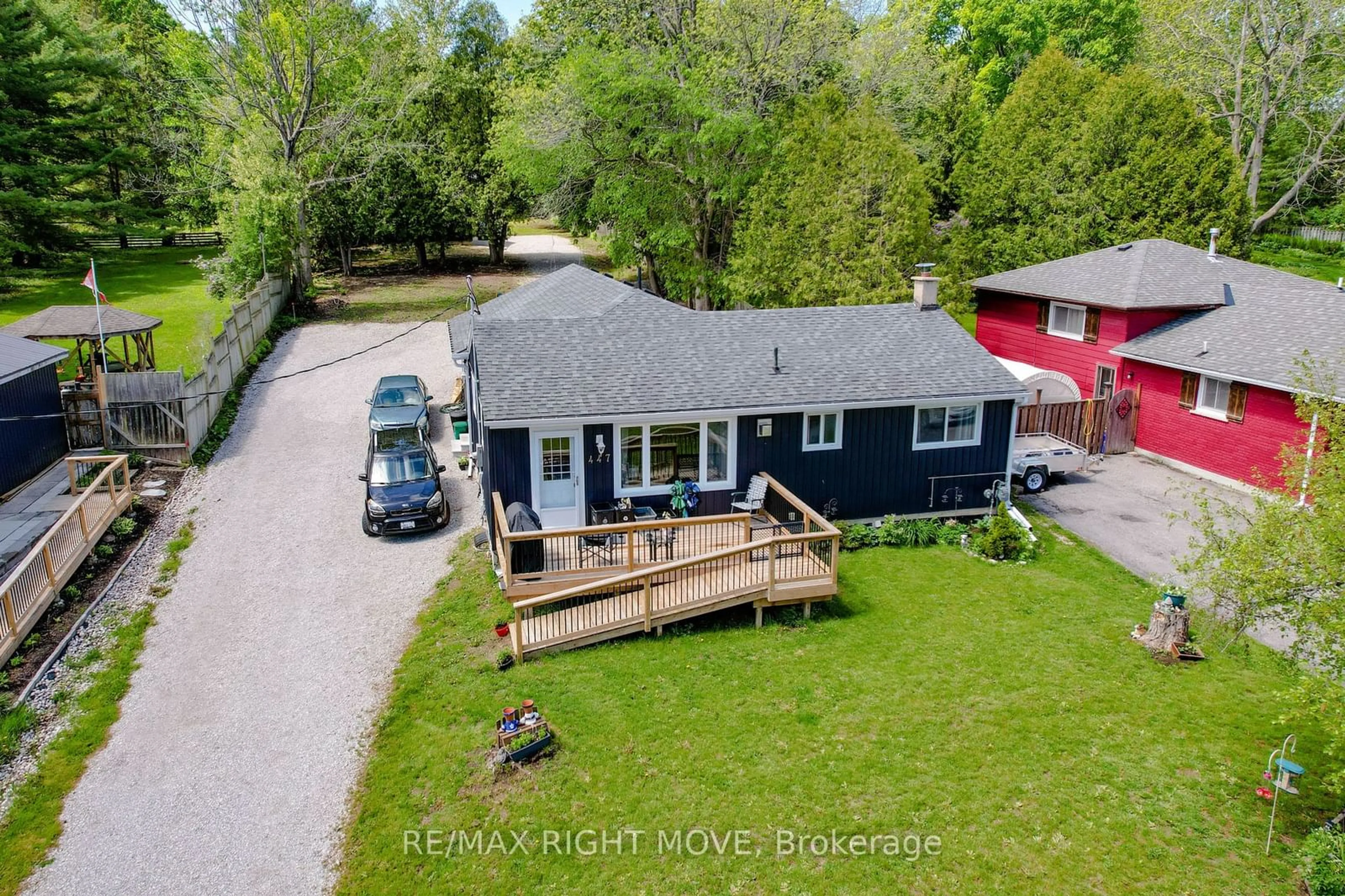 Frontside or backside of a home, cottage for 447 Sundial Dr, Orillia Ontario L3V 4A7