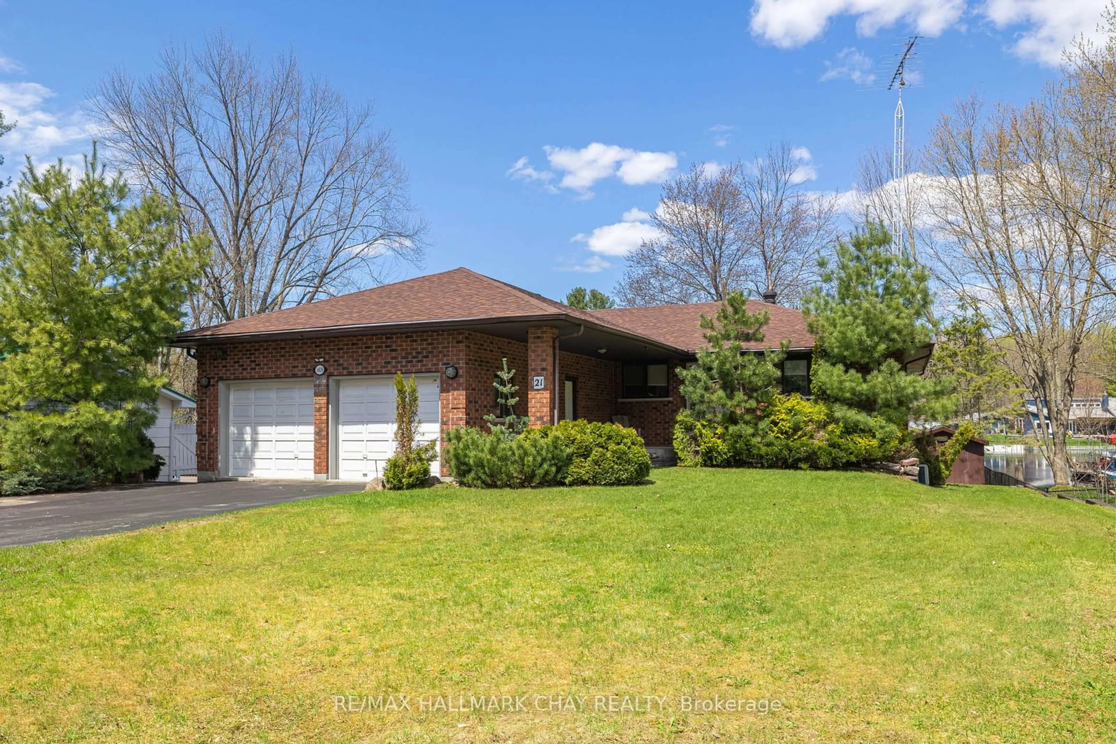 Frontside or backside of a home for 4838 Severn St, Severn Ontario P0E 1N0