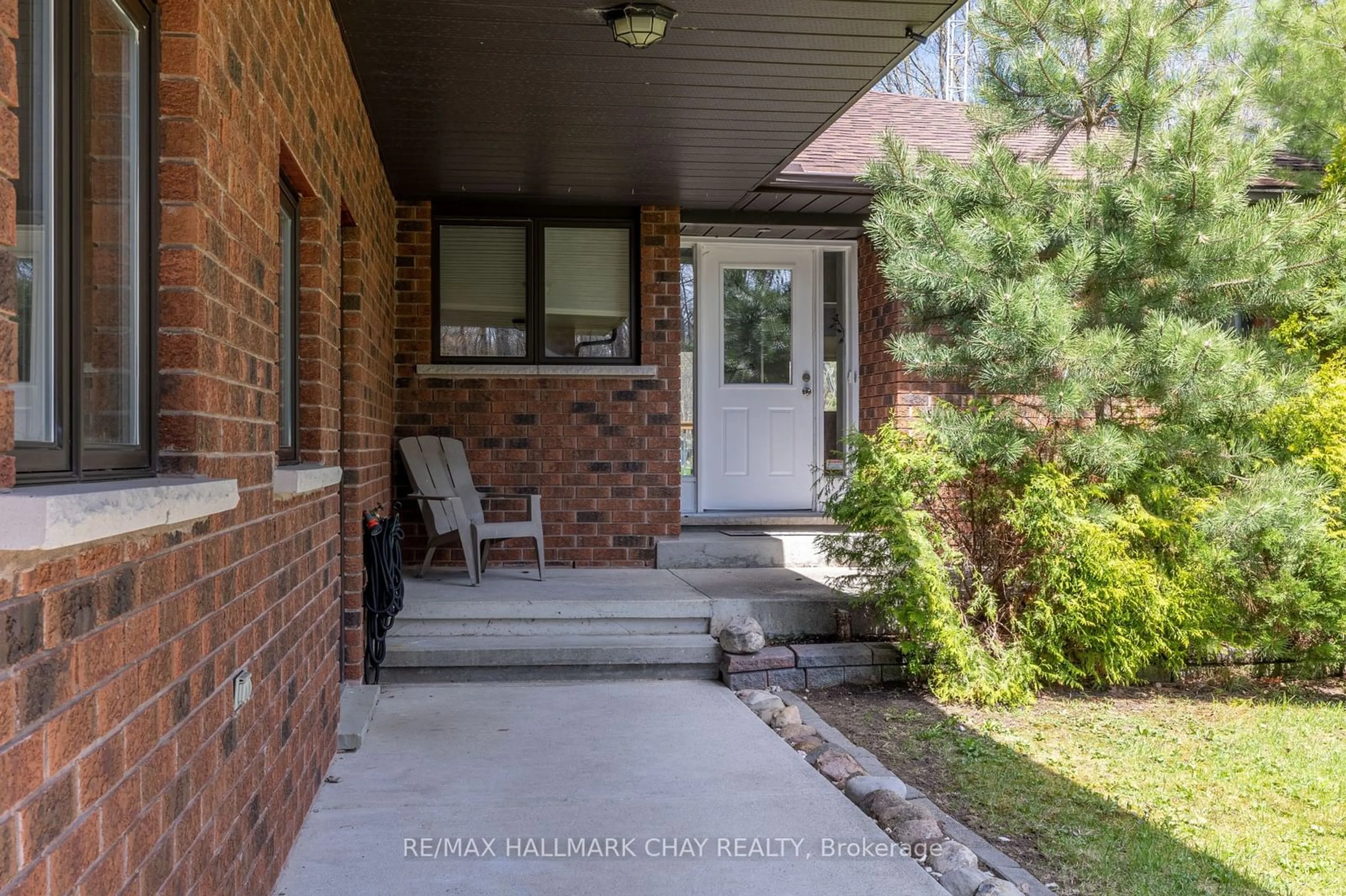 Home with brick exterior material for 4838 Severn St, Severn Ontario P0E 1N0