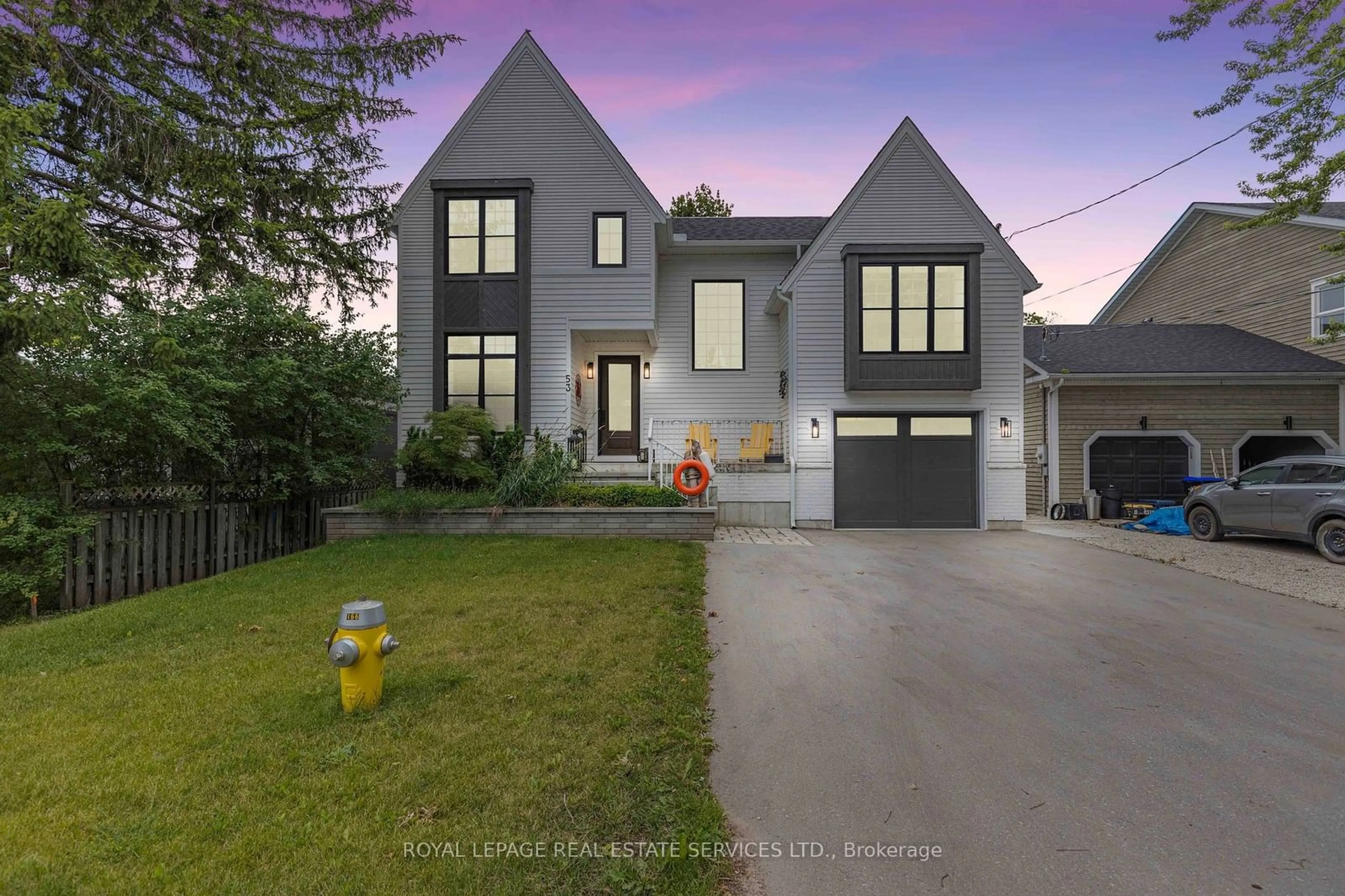 Frontside or backside of a home for 53 Niagara St, Collingwood Ontario L9Y 3X1