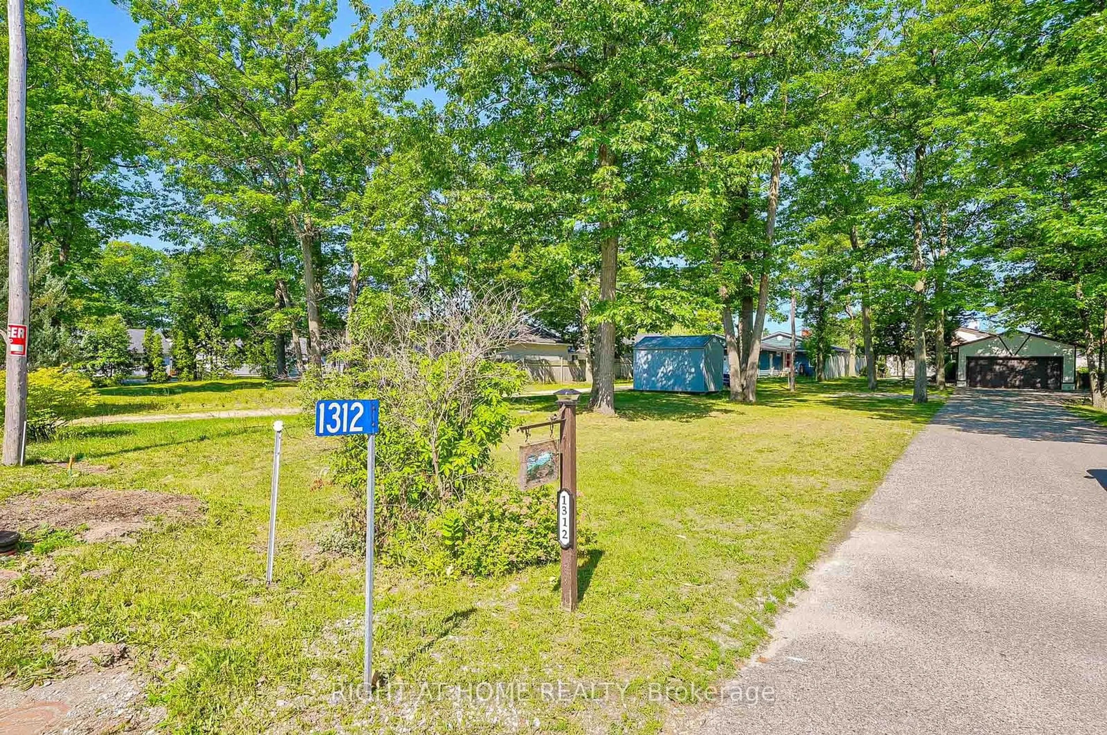 Street view for 1312 River Rd, Wasaga Beach Ontario L9Z 2W6