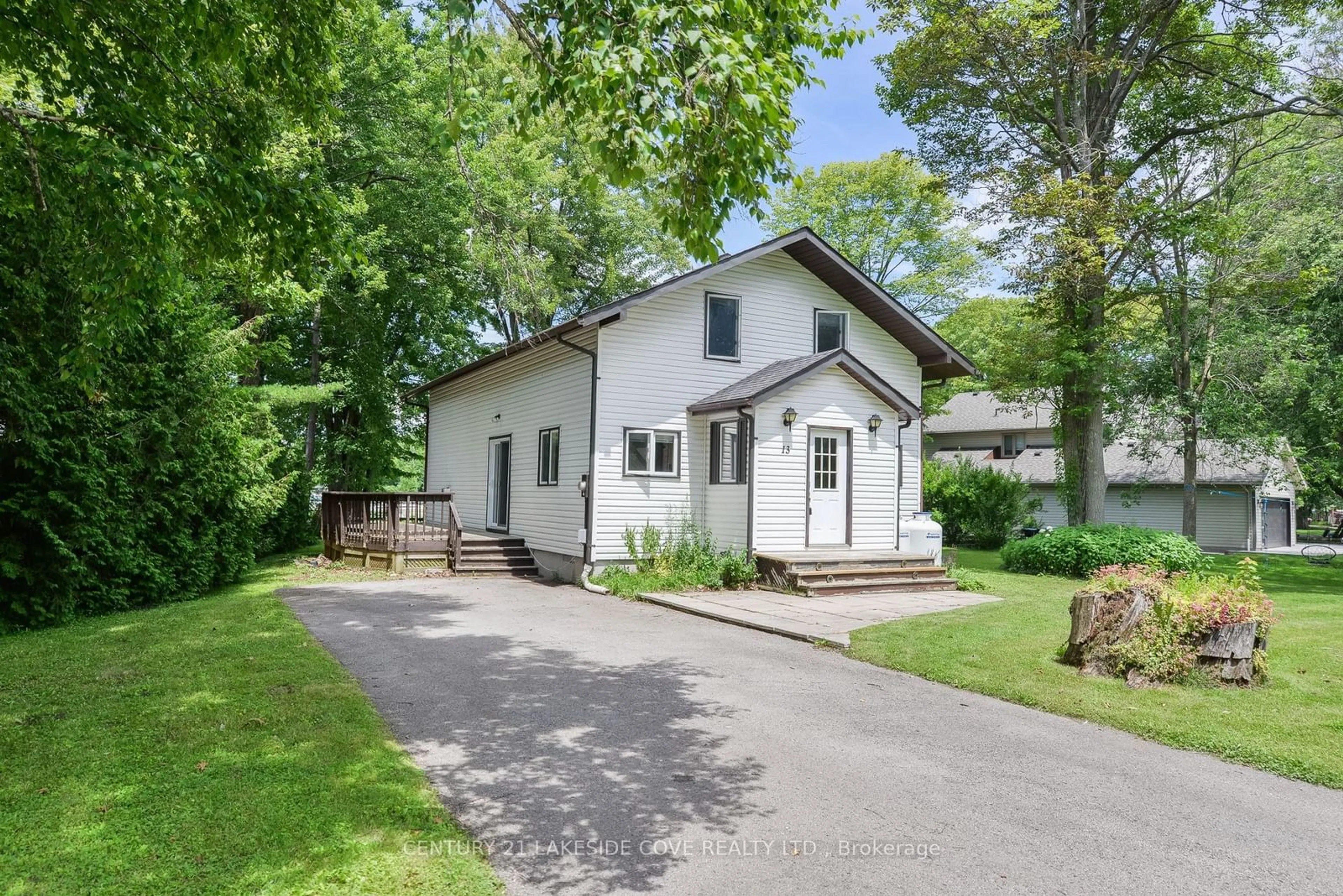 Frontside or backside of a home, cottage for 13 Old Indian Tr, Ramara Ontario L0K 1B0