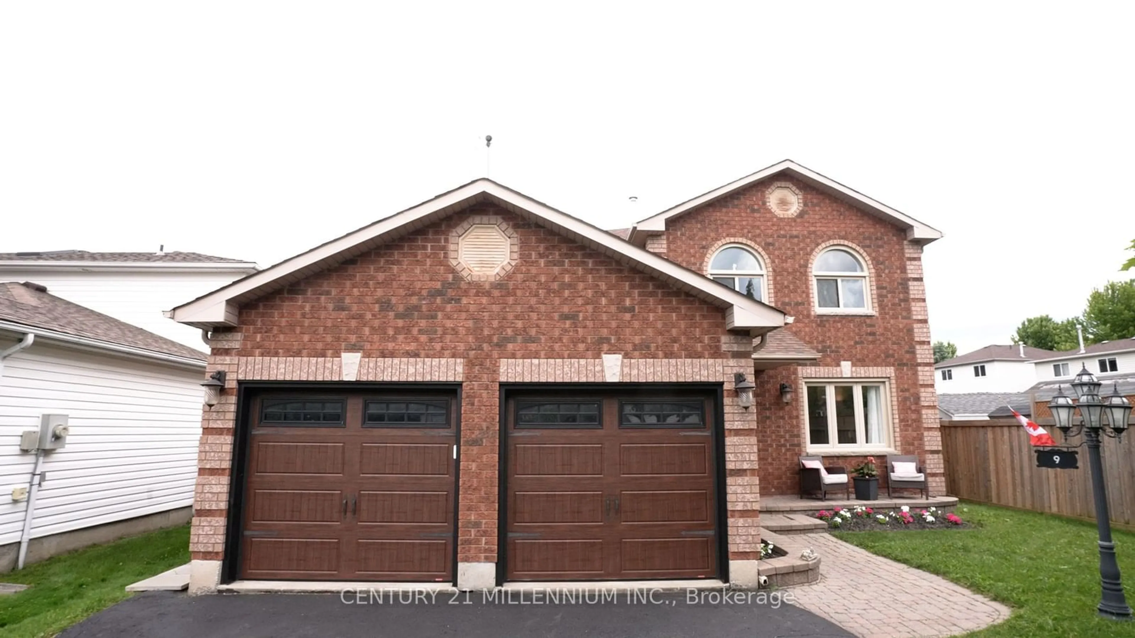 Home with brick exterior material for 9 Whitehorn Cres, Barrie Ontario L4N 8E3