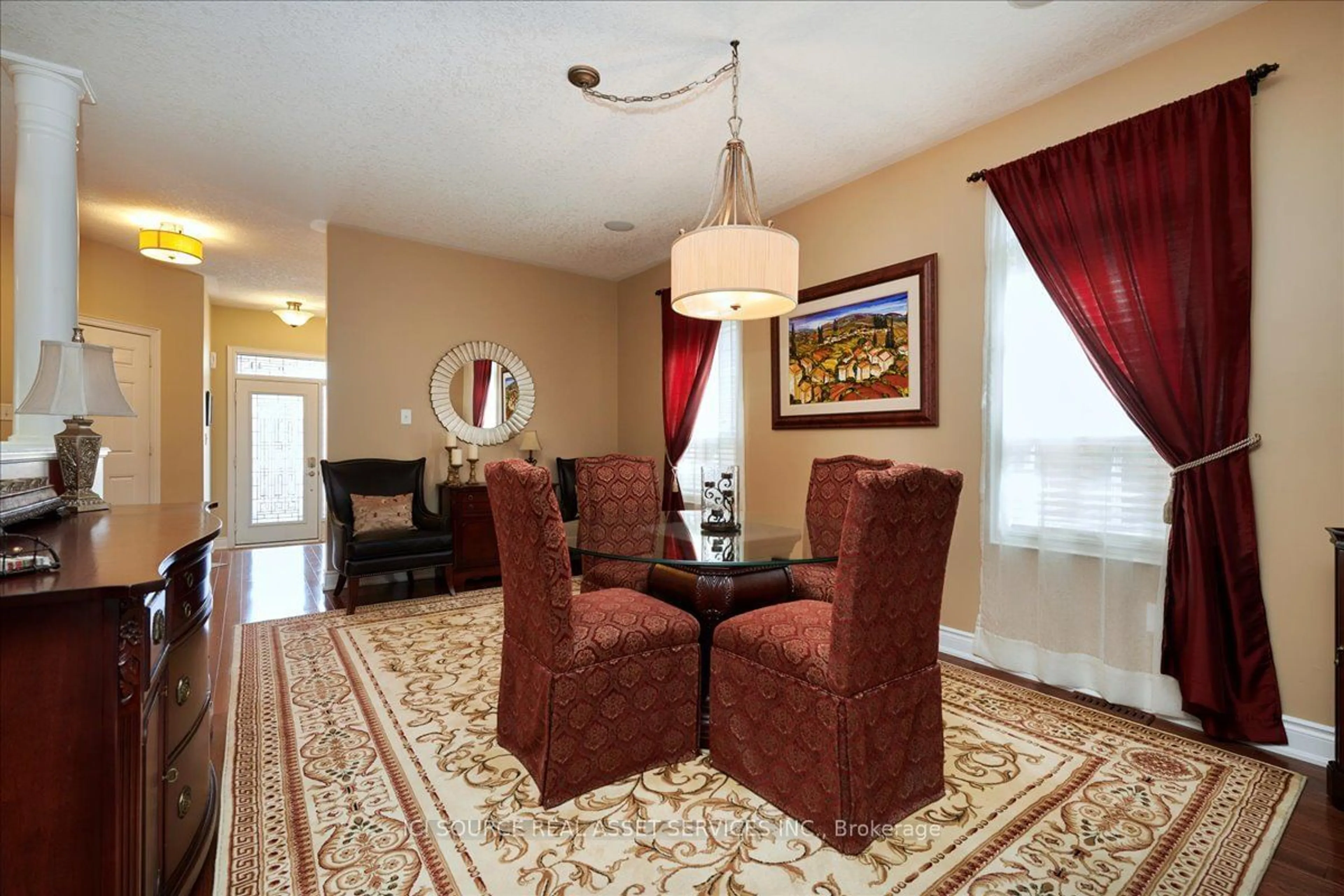 Dining room for 6 Versailles Cres, Barrie Ontario L4M 0B6
