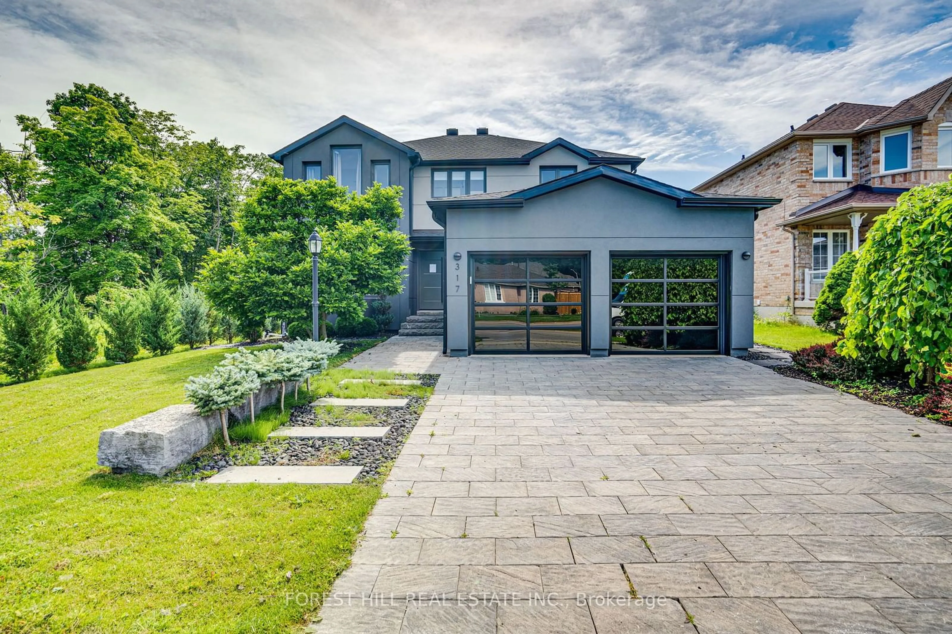 Frontside or backside of a home for 317 Cox Mill Rd, Barrie Ontario L4N 8V3