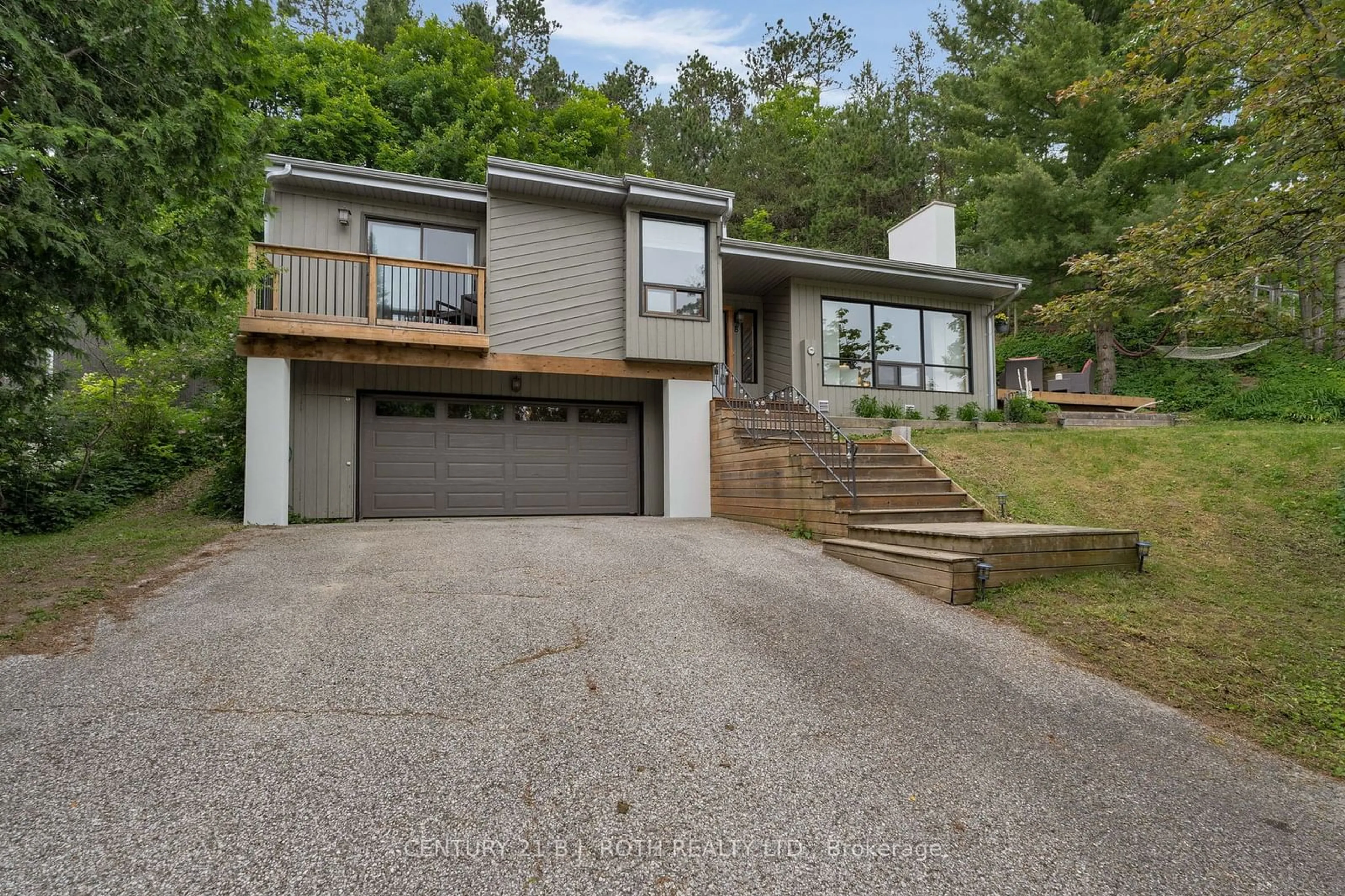 Frontside or backside of a home for 8 Pine Spring Rd, Oro-Medonte Ontario L4M 4Y8