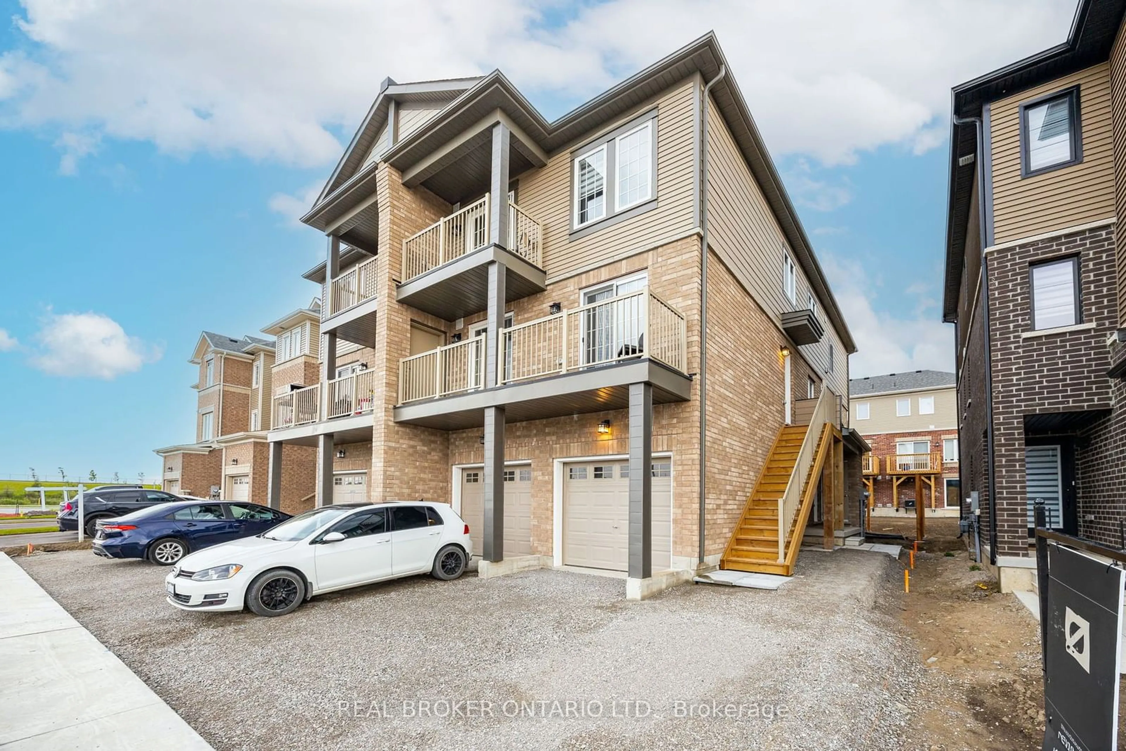 A pic from exterior of the house or condo for 11 Tobias Lane #5, Barrie Ontario L9J 0T6