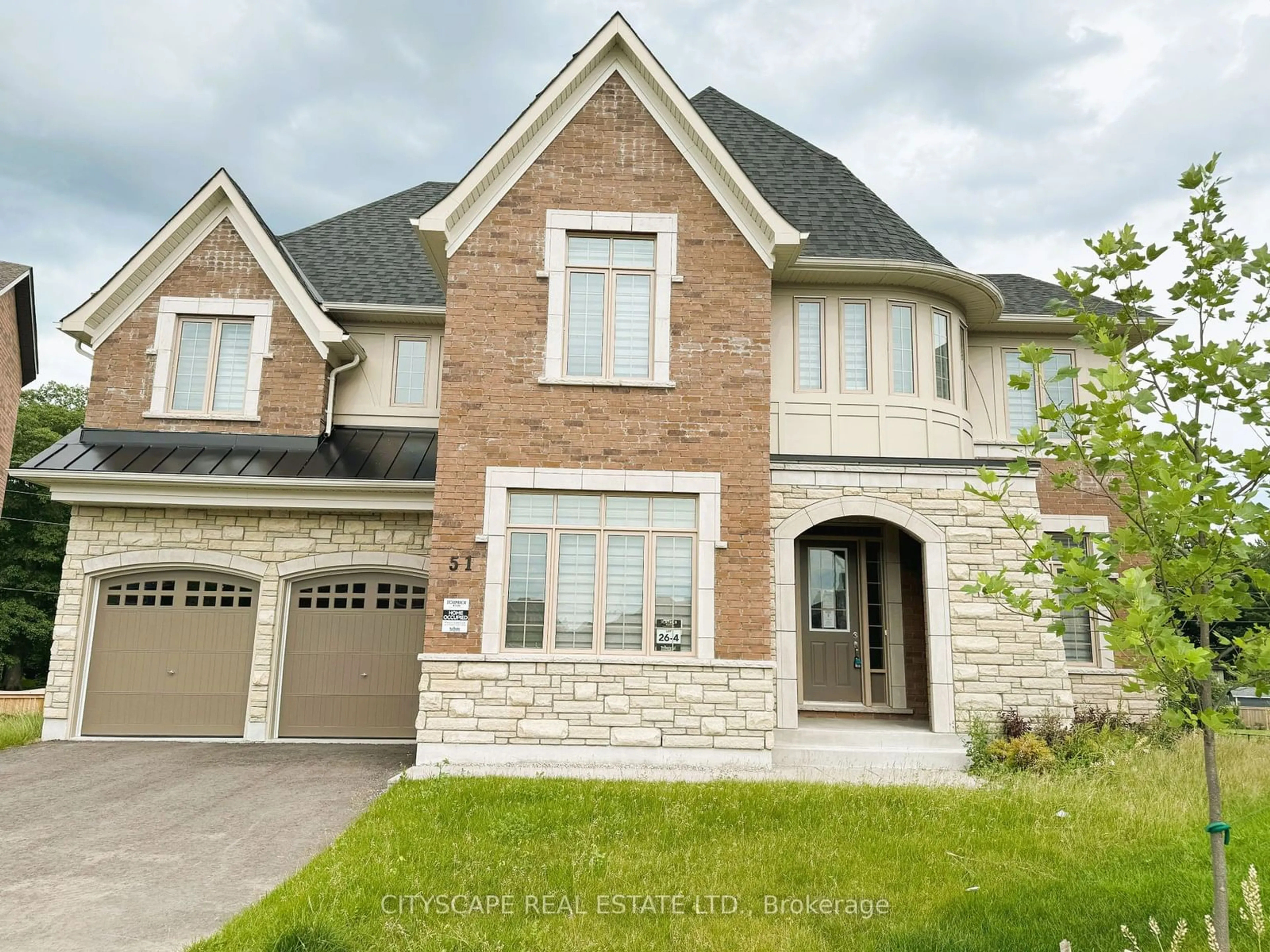 Home with brick exterior material for 51 Sanford Circ, Springwater Ontario L9X 2A9