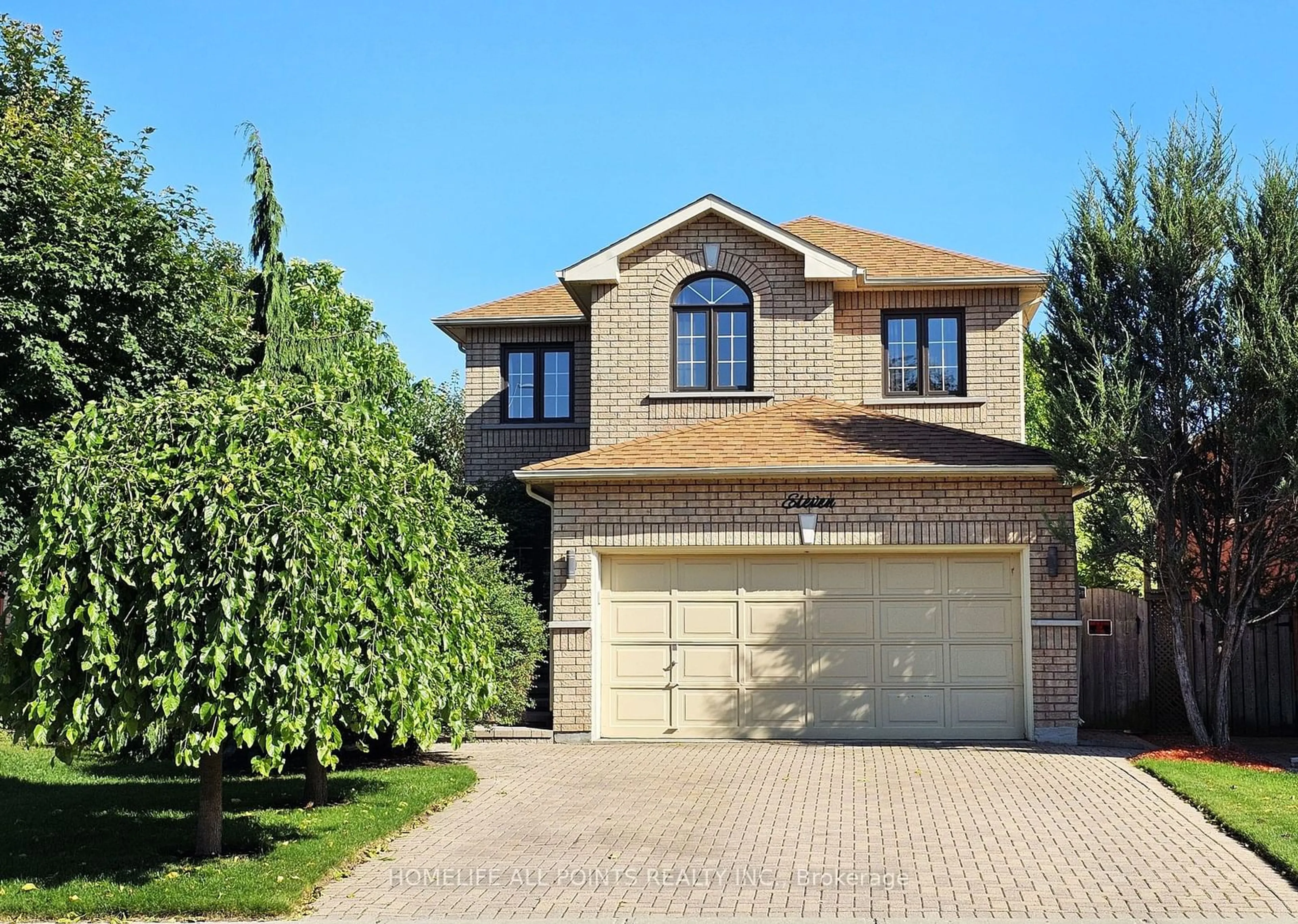 Home with brick exterior material for 11 Nicholson Dr, Barrie Ontario L4N 8L7