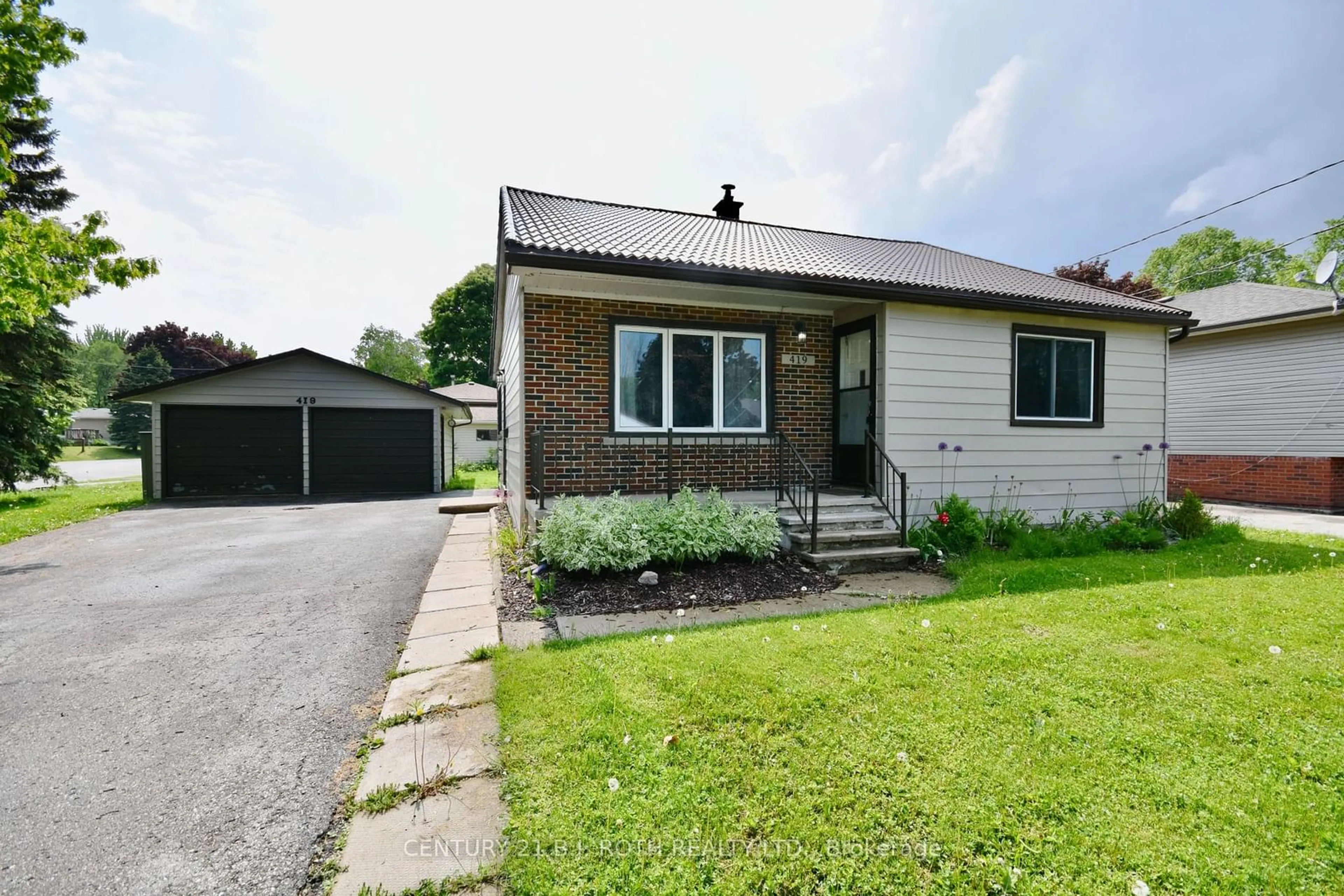 Frontside or backside of a home for 419 Forest Ave, Orillia Ontario L3V 3Z9