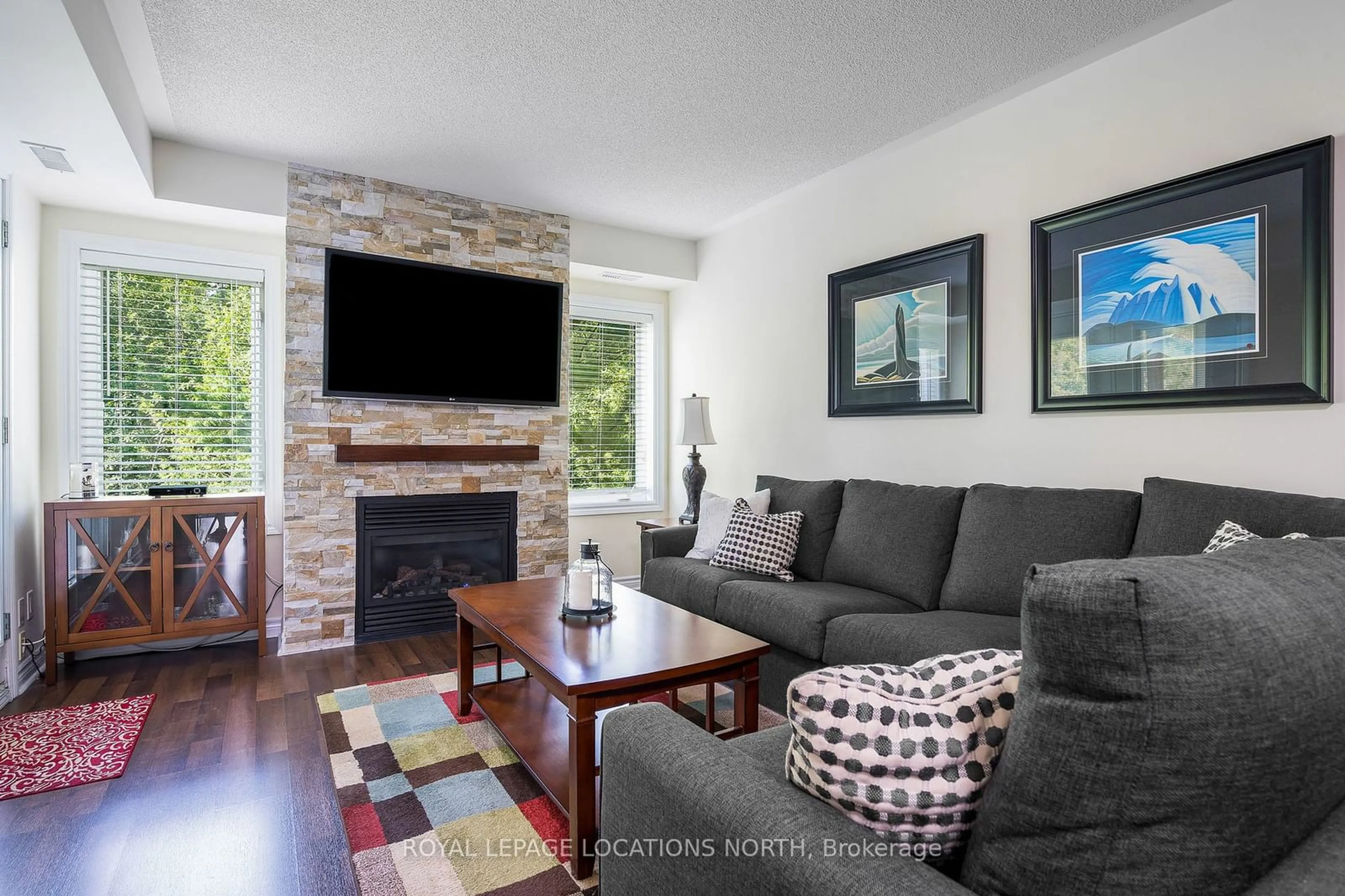 Living room for 4 Brandy Lane Dr #202, Collingwood Ontario L9Y 0X4