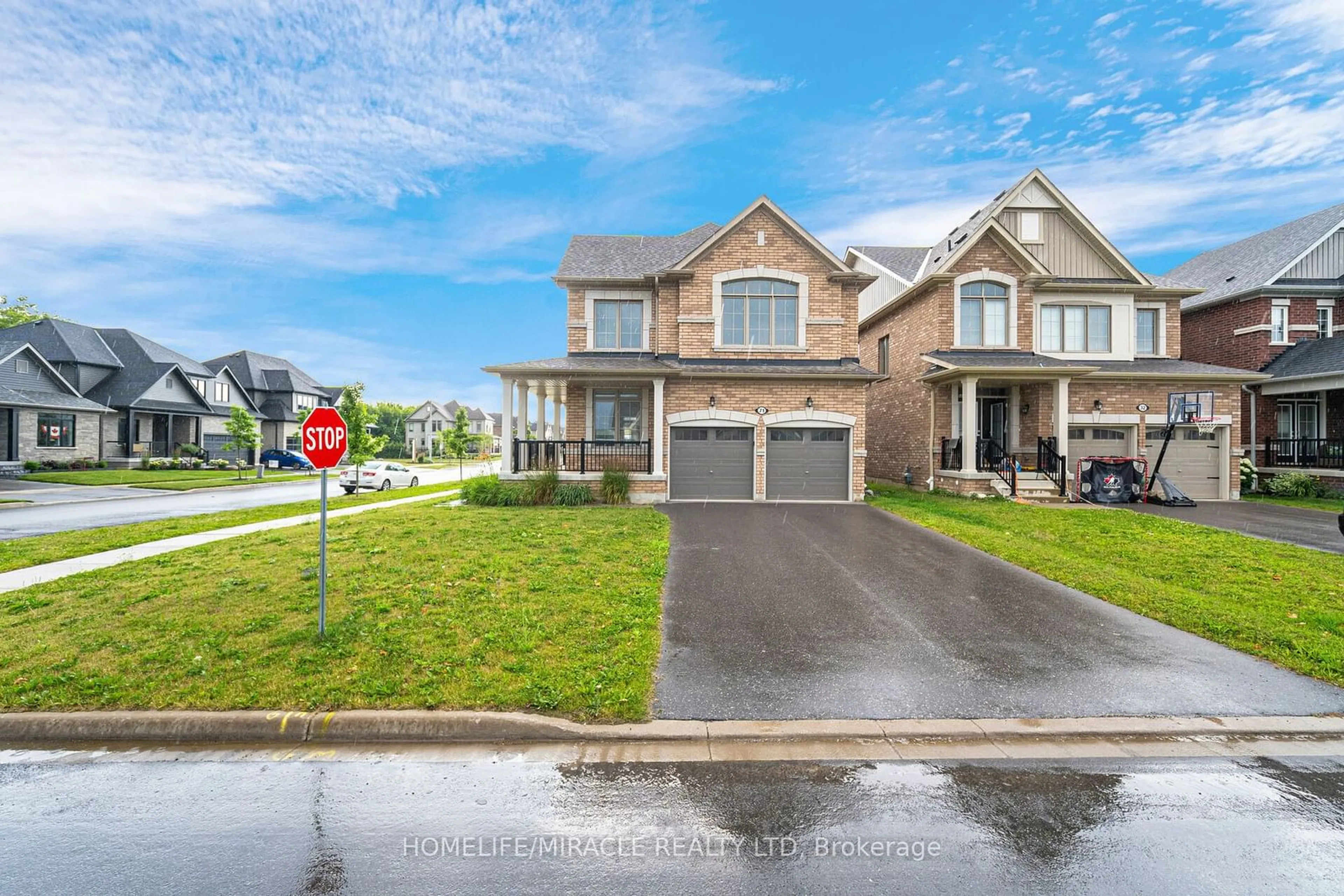 Frontside or backside of a home for 71 Kirby Ave, Collingwood Ontario L9Y 0W9