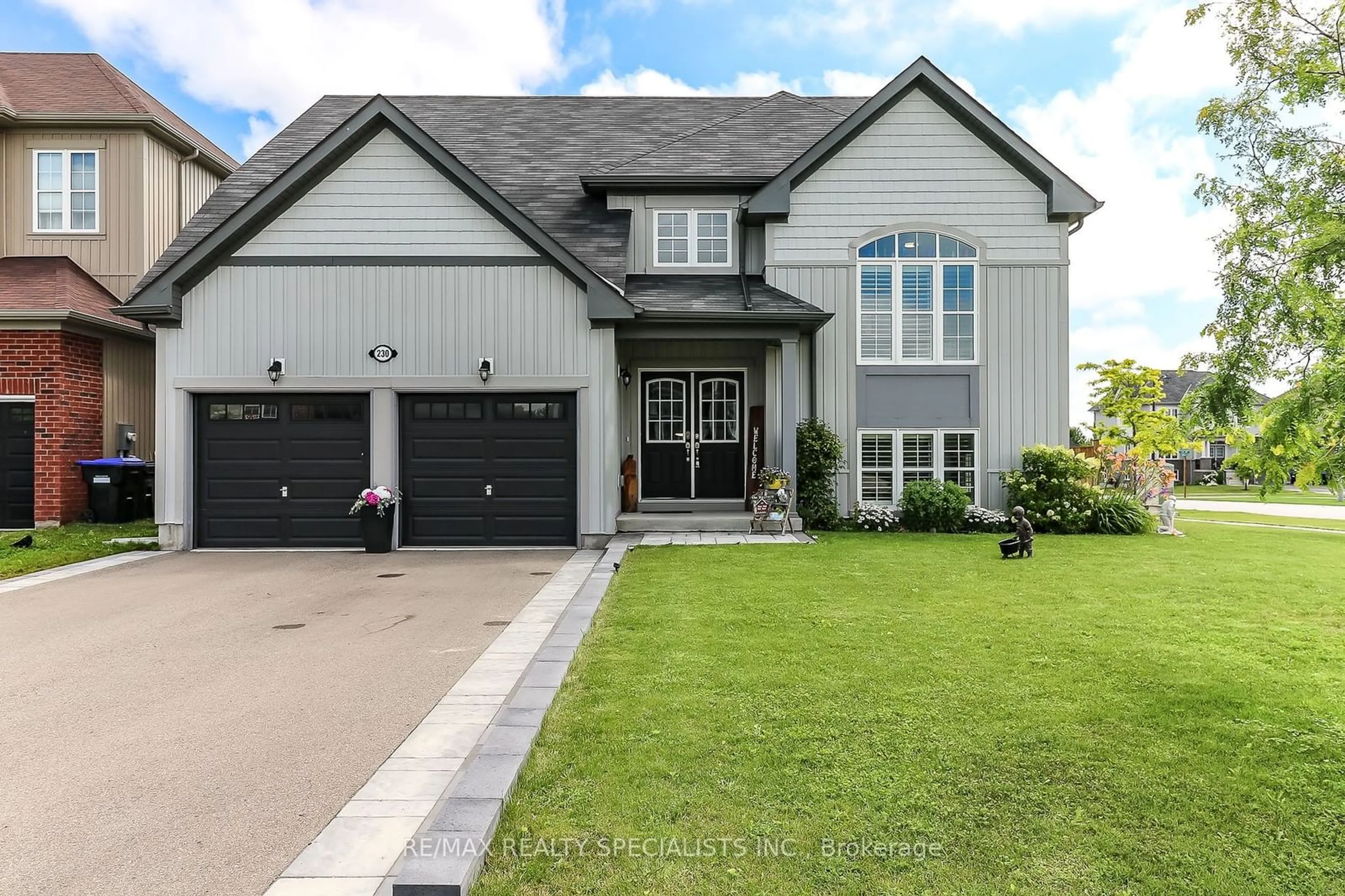 Frontside or backside of a home for 230 Roy Dr, Clearview Ontario L0M 1S0