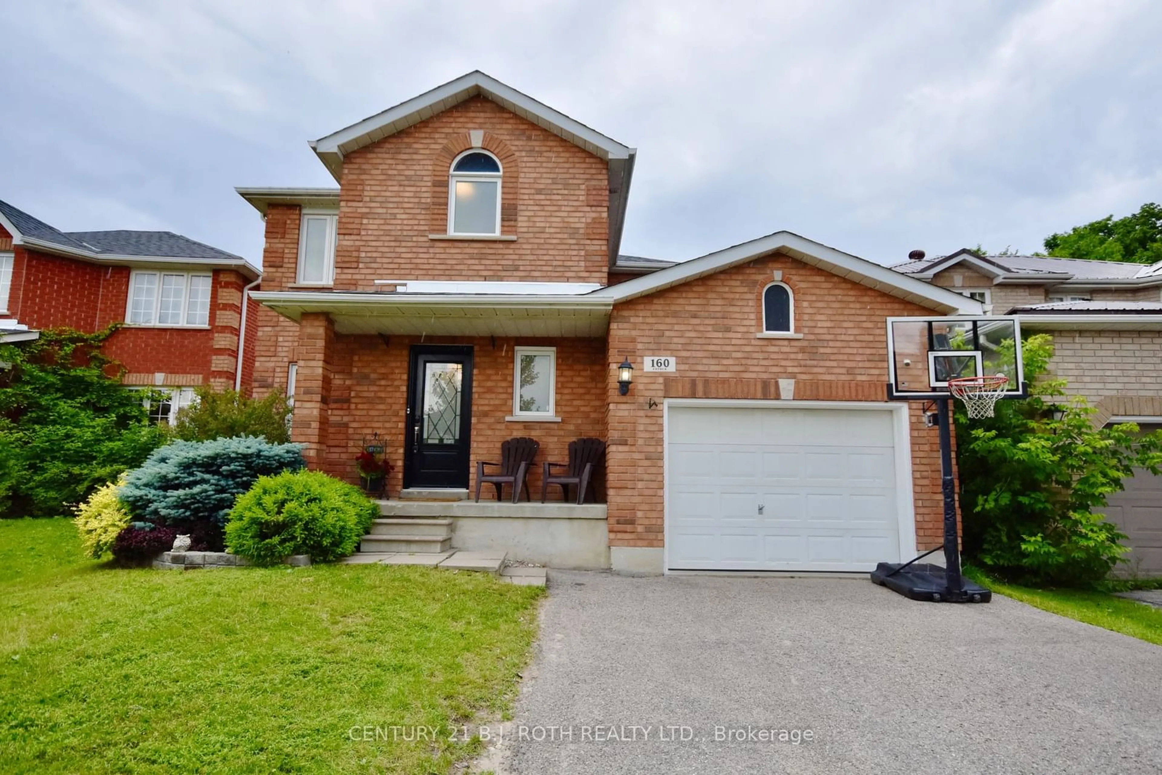 Frontside or backside of a home for 160 Esther Dr, Barrie Ontario L4N 9T1