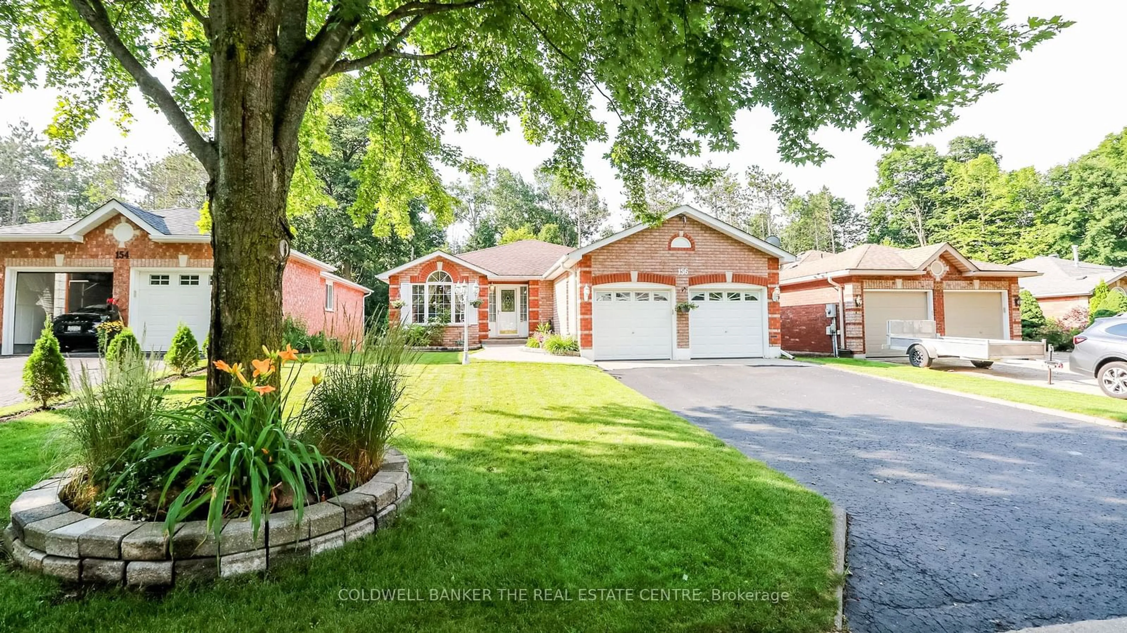 Home with brick exterior material for 156 Columbia Rd, Barrie Ontario L4N 8E3