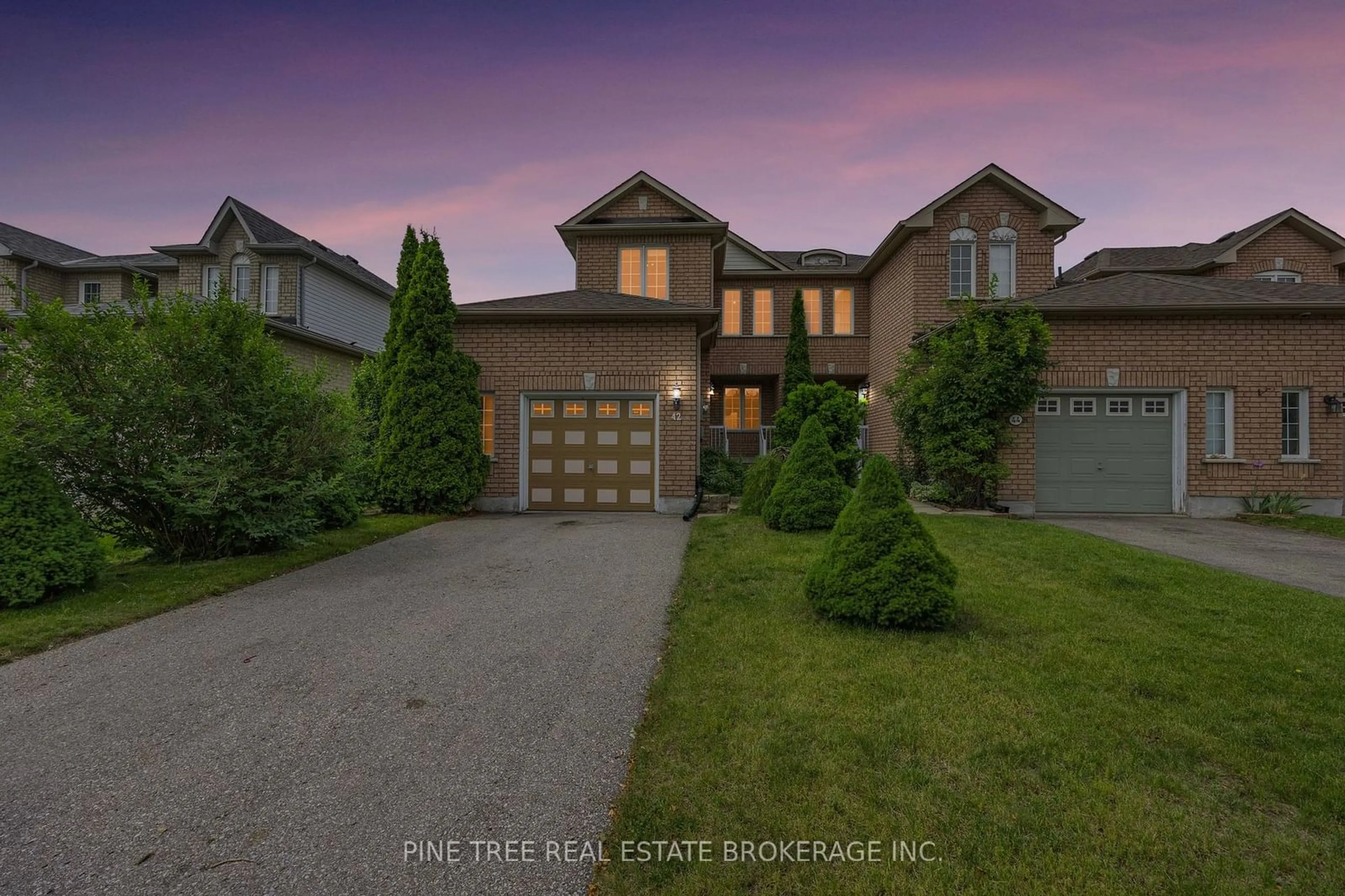 Frontside or backside of a home for 42 Coleman Dr, Barrie Ontario L4N 0R6