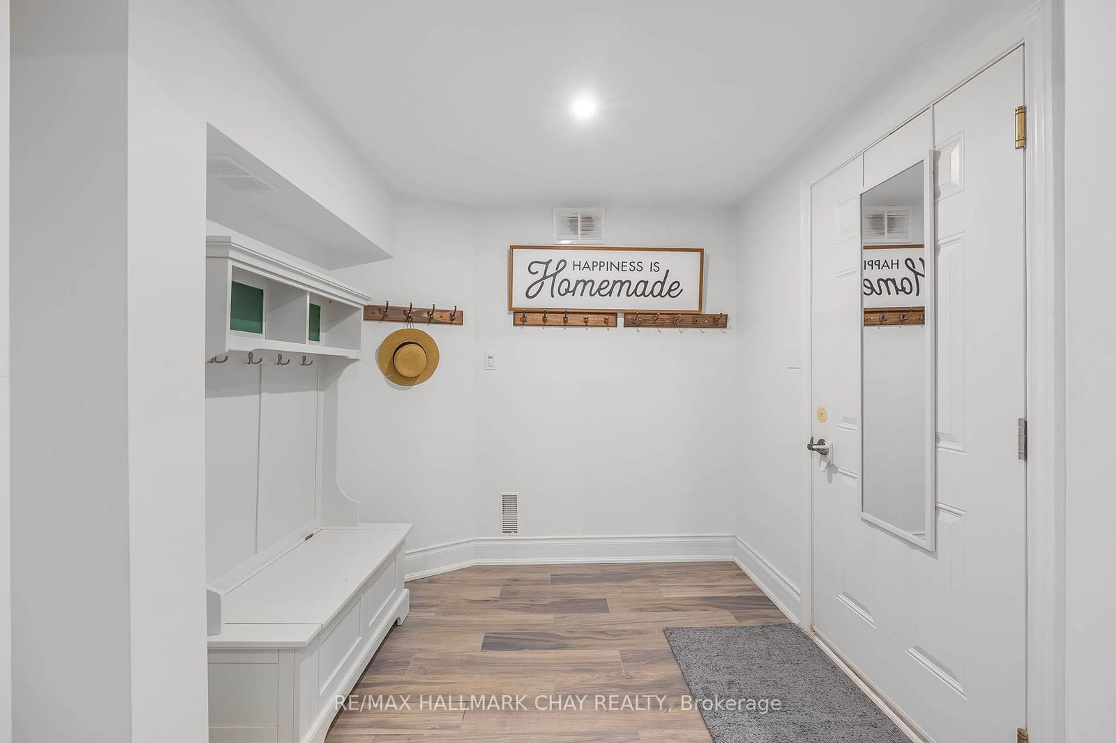 Laundry room for 1241 BASS LAKE Sdrd, Oro-Medonte Ontario L0L 1T0