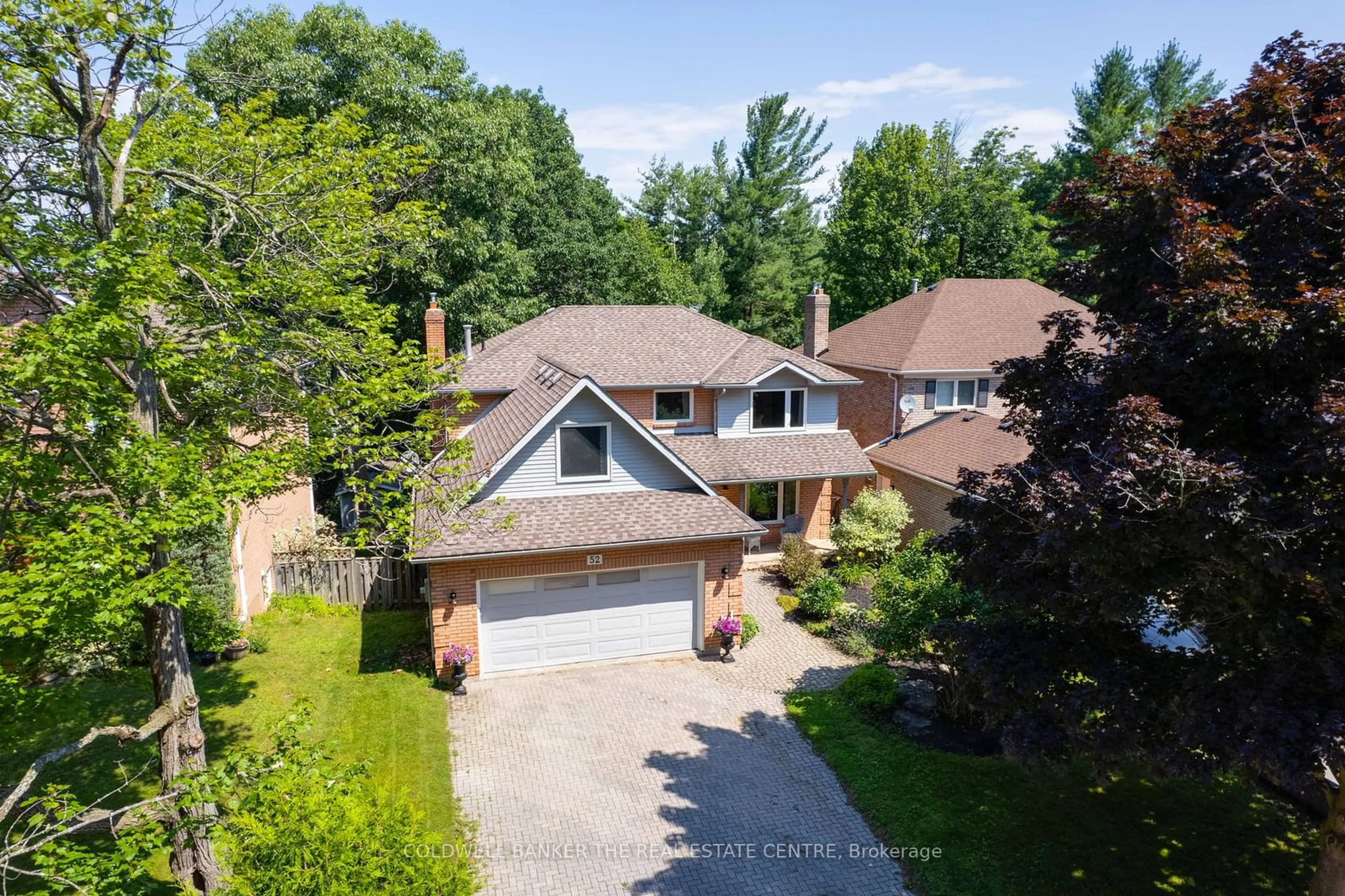 Frontside or backside of a home for 52 Mayfair Dr, Barrie Ontario L4N 6Y7