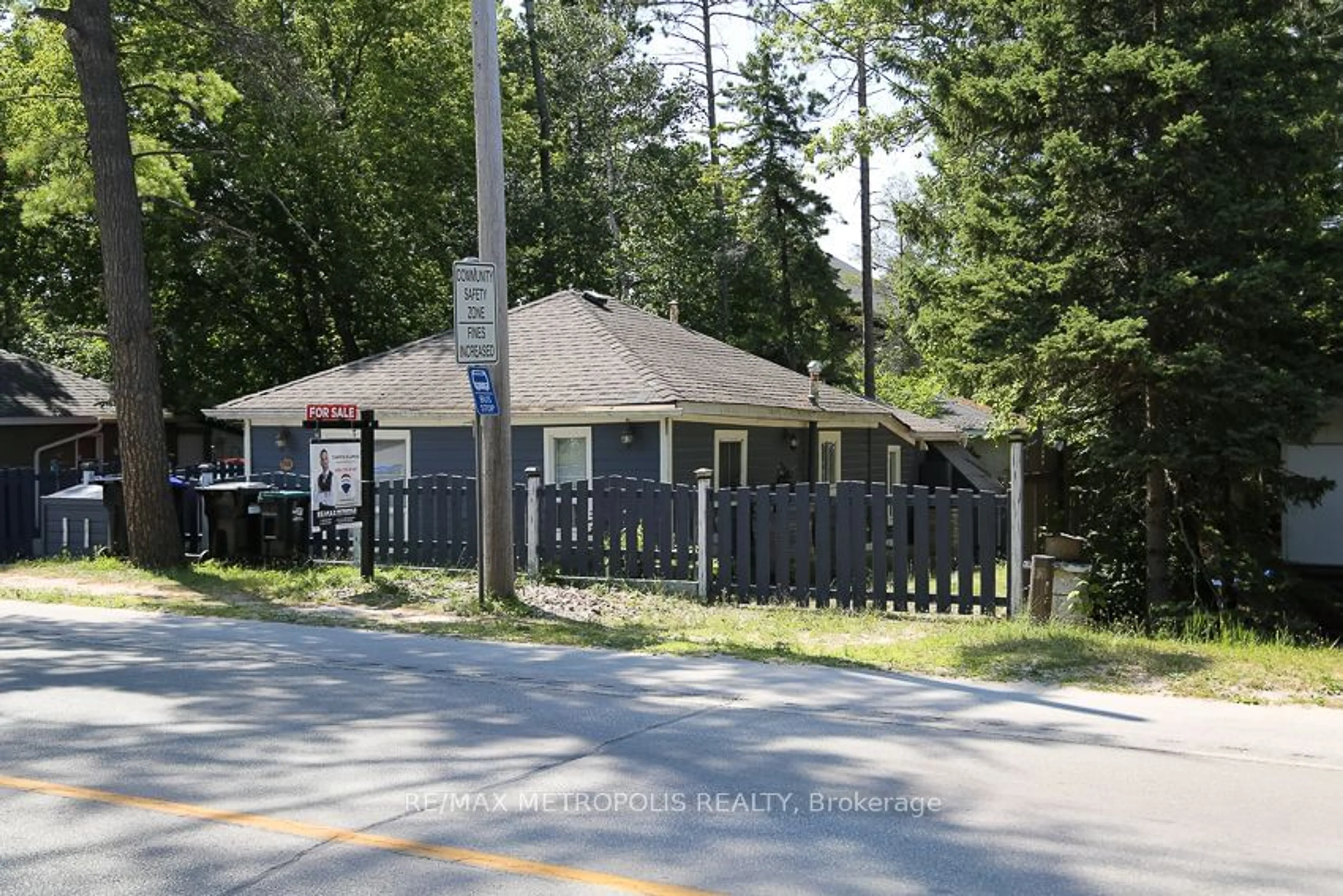 Shed for 500 Mosley St, Wasaga Beach Ontario L9Z 2J4