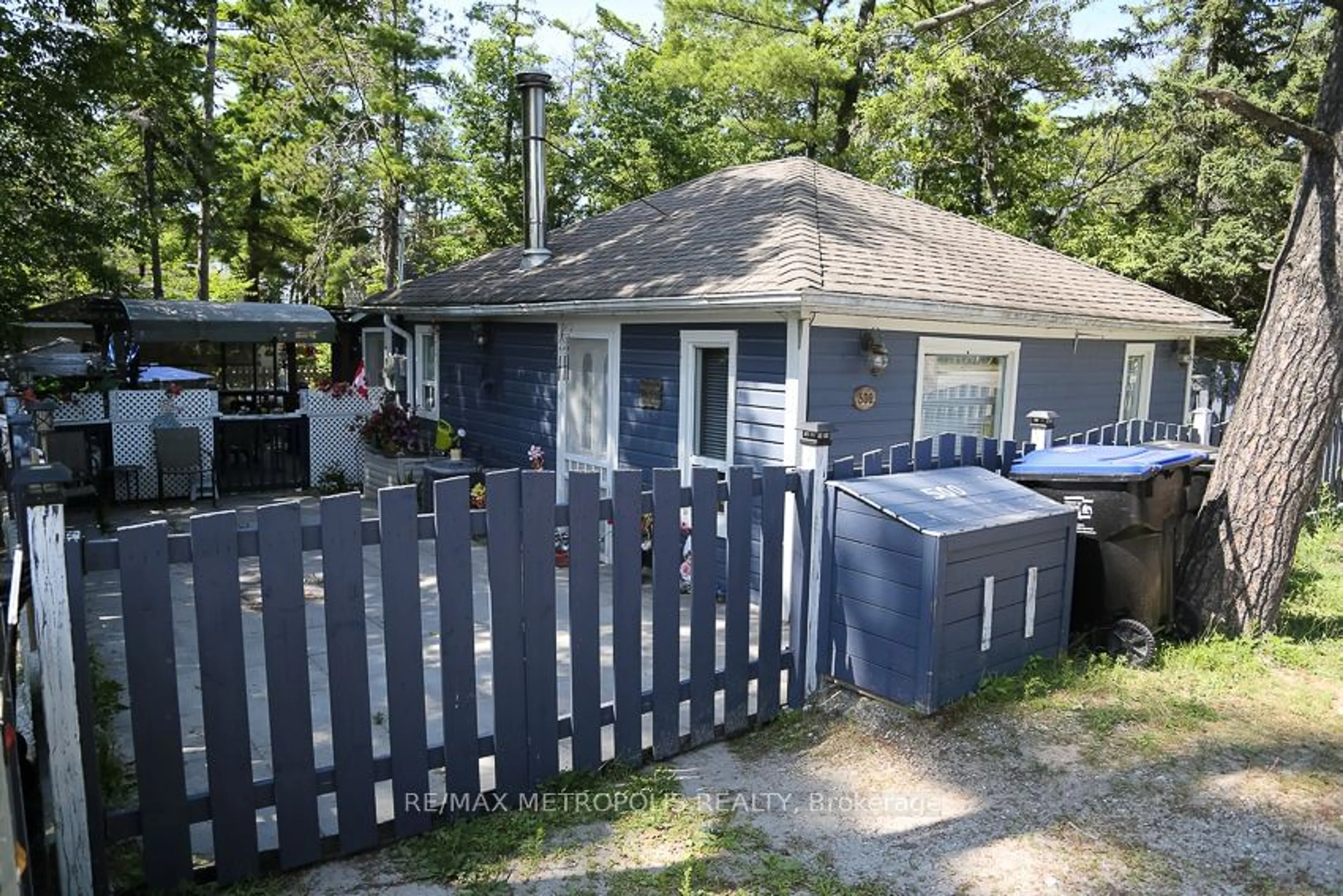 Shed for 500 Mosley St, Wasaga Beach Ontario L9Z 2J4