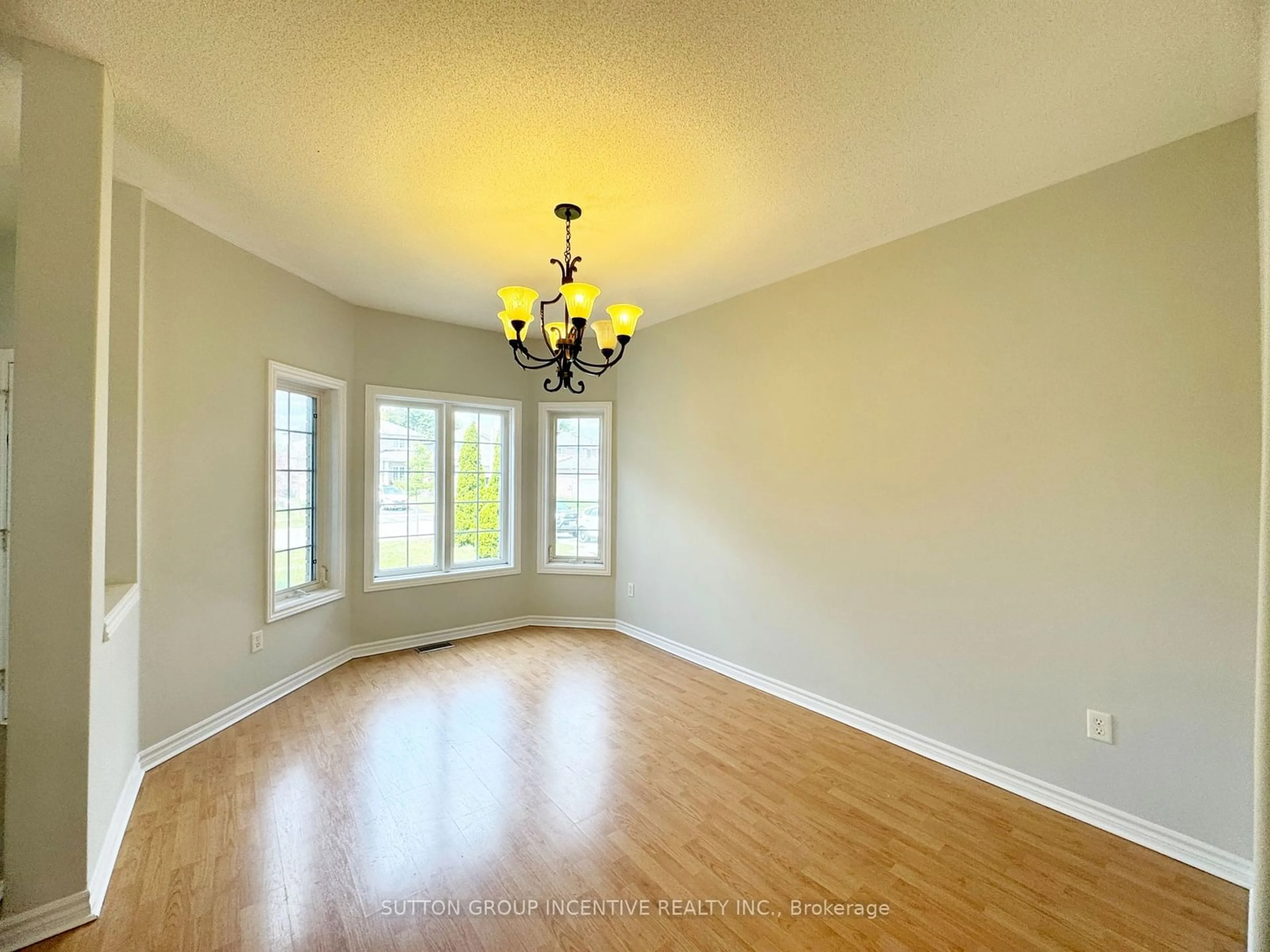 A pic of a room for 57 Penvill Tr, Barrie Ontario L4N 5M8