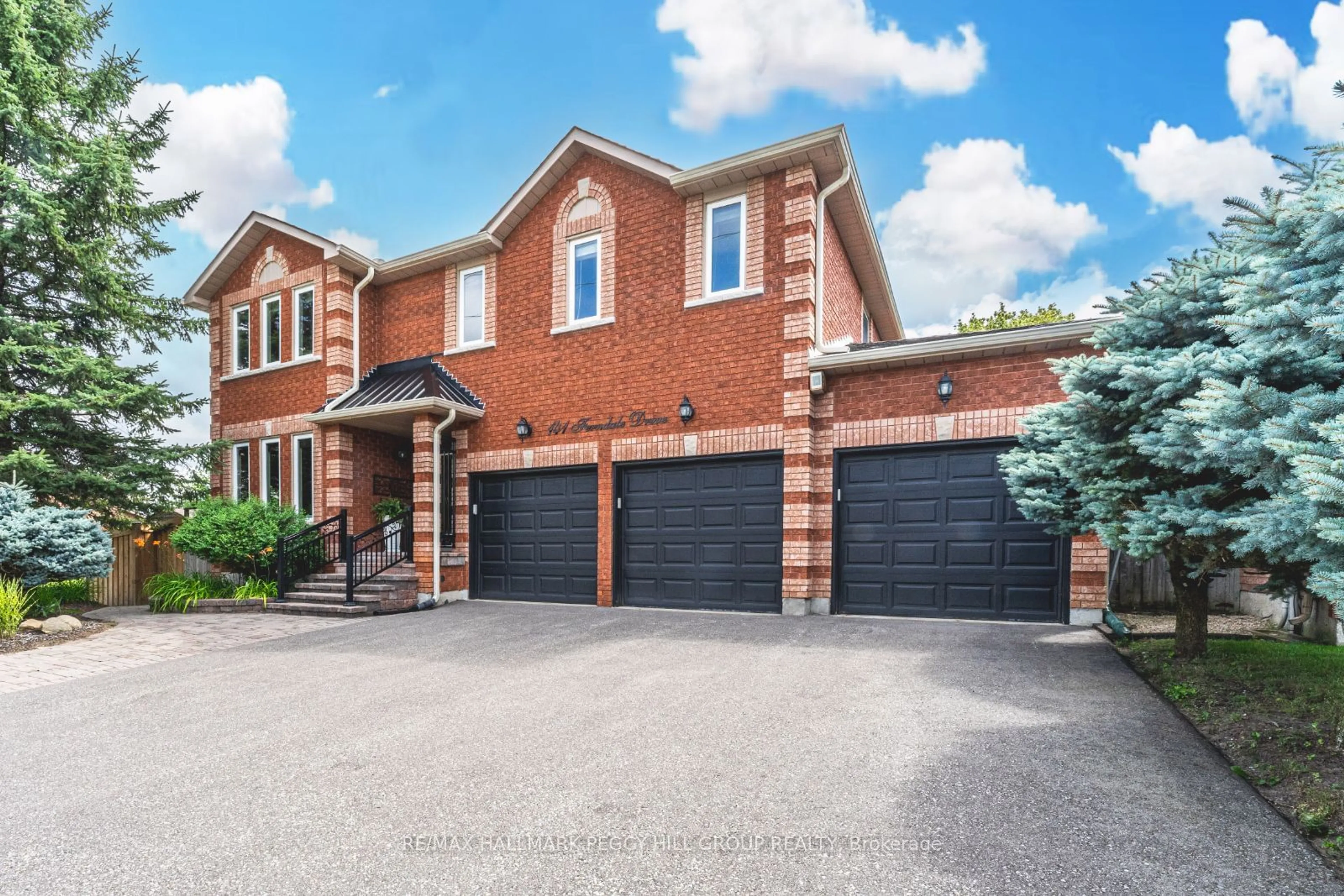 Home with brick exterior material for 141 Ferndale Dr, Barrie Ontario L4N 6X9