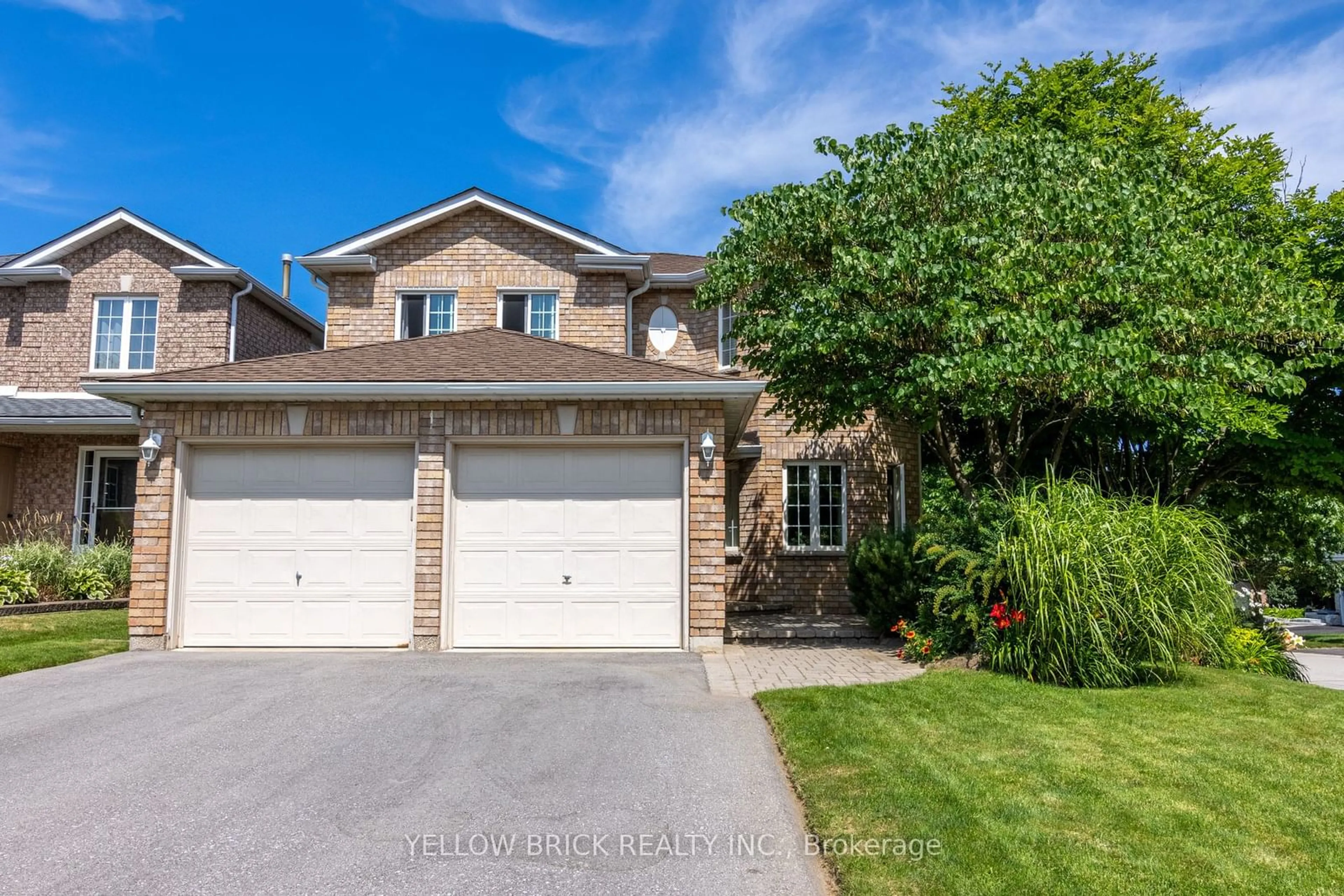 Frontside or backside of a home for 1 Brown Wood Dr, Barrie Ontario L4M 6N4