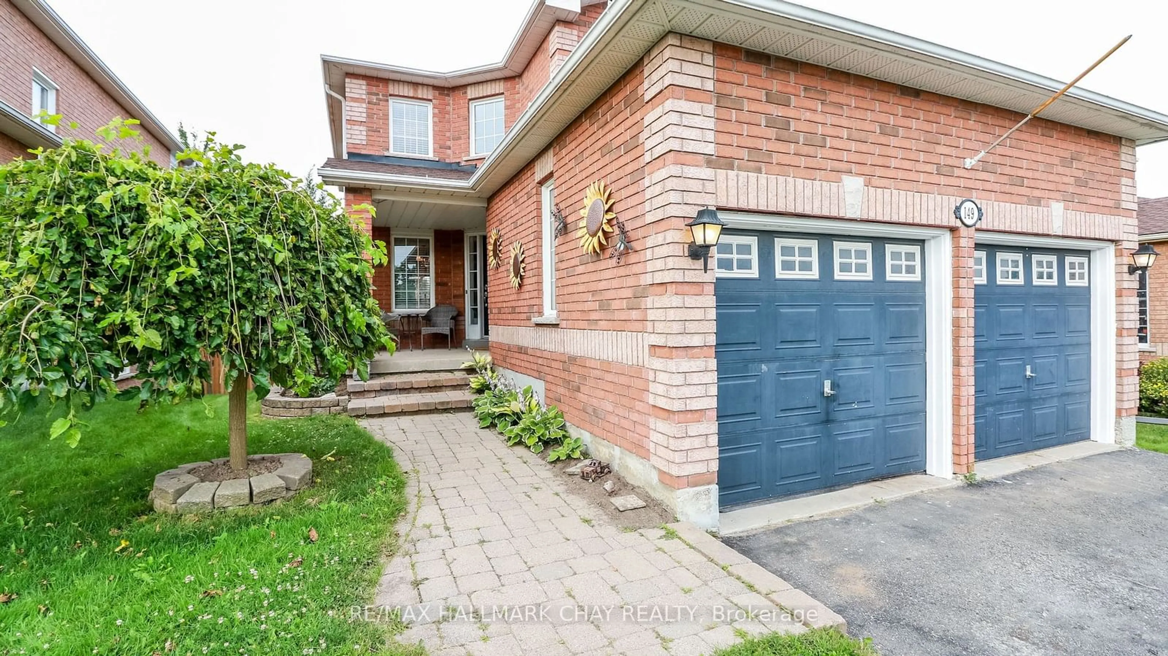 Home with brick exterior material for 149 Cunningham Dr, Barrie Ontario L4N 5R3