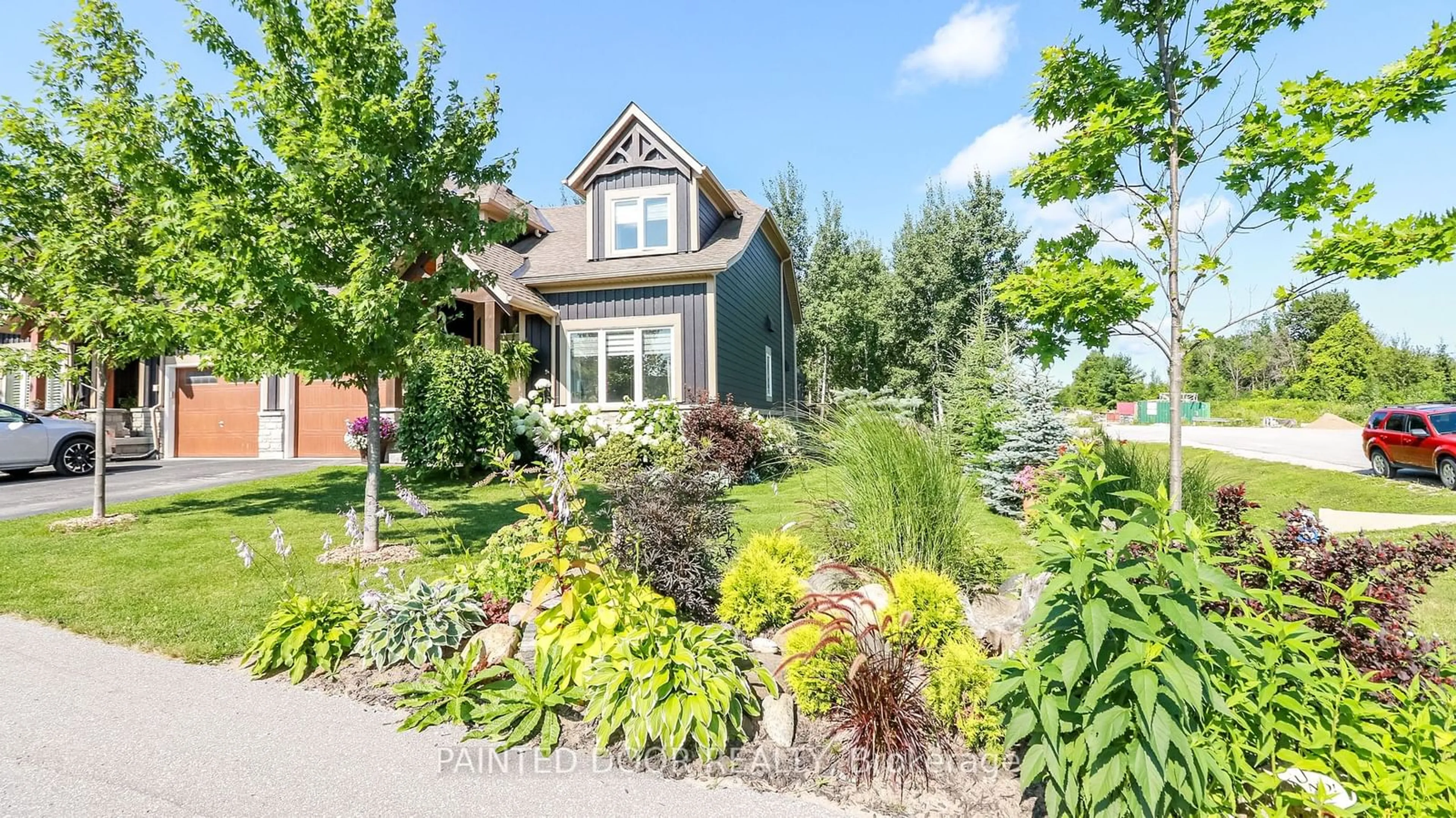 Frontside or backside of a home for 2 Carpenter St, Collingwood Ontario L9Y 0Z5