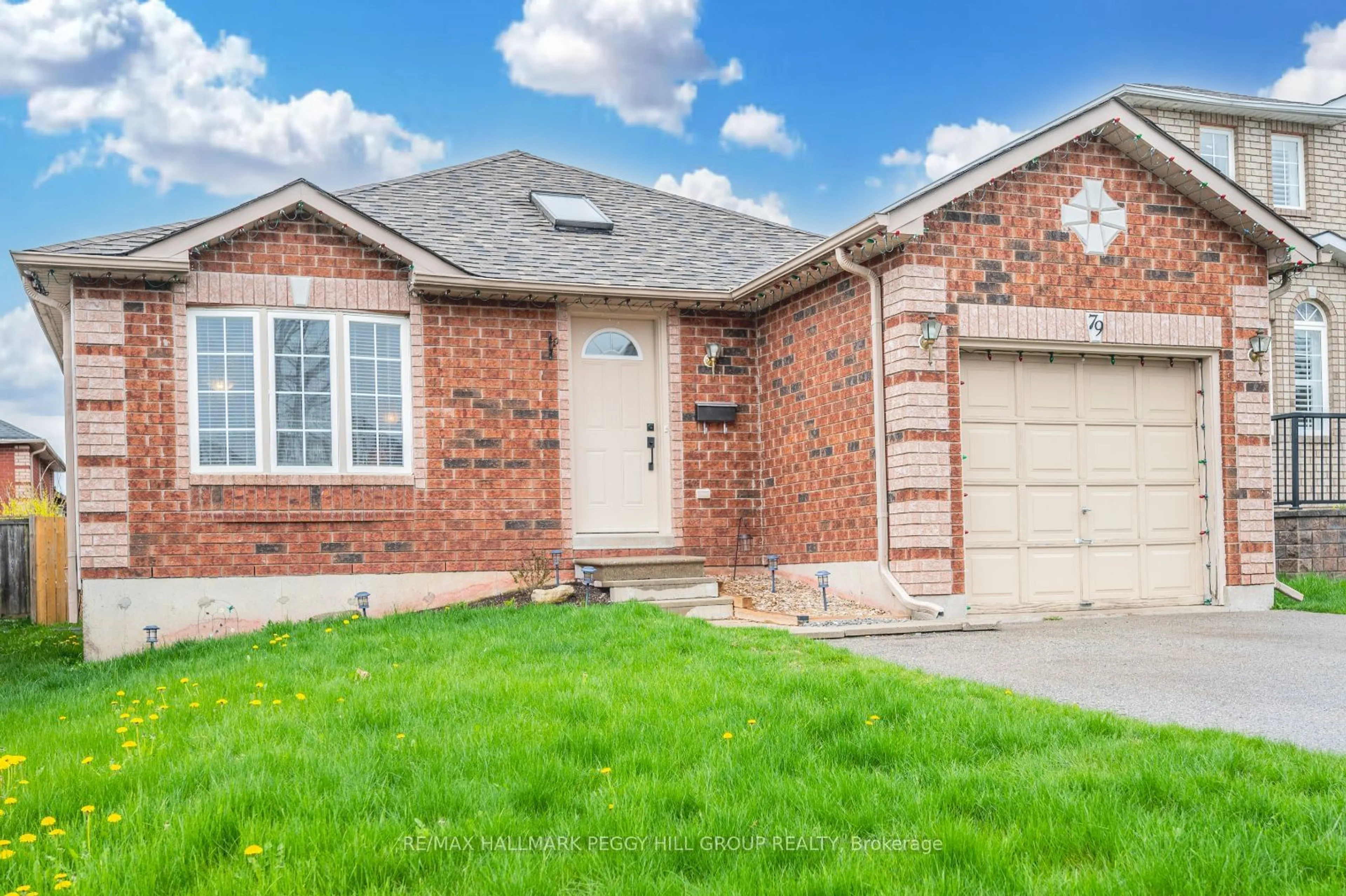 Home with brick exterior material for 79 Ambler Bay, Barrie Ontario L4M 7A6