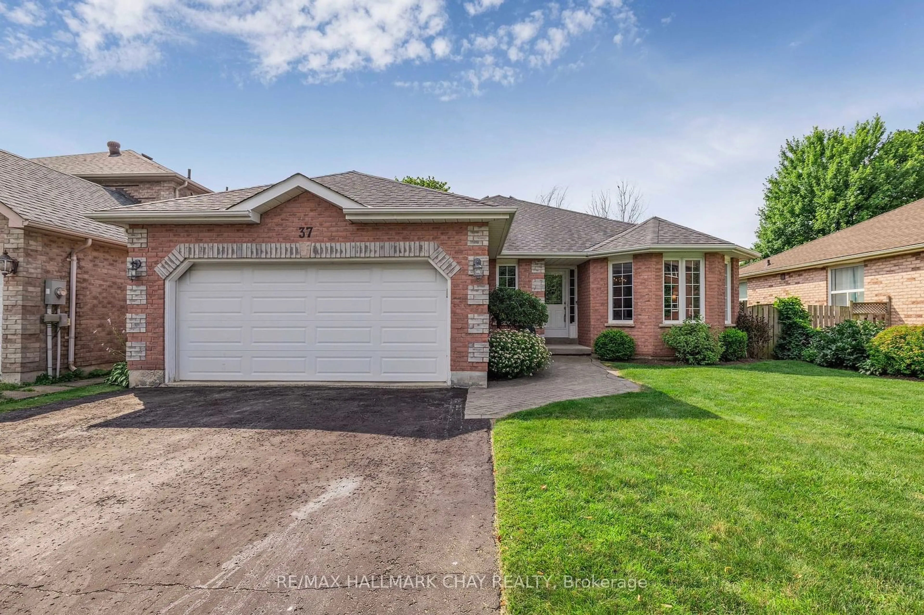 Frontside or backside of a home for 37 Livia Herman Way, Barrie Ontario L4M 6X1