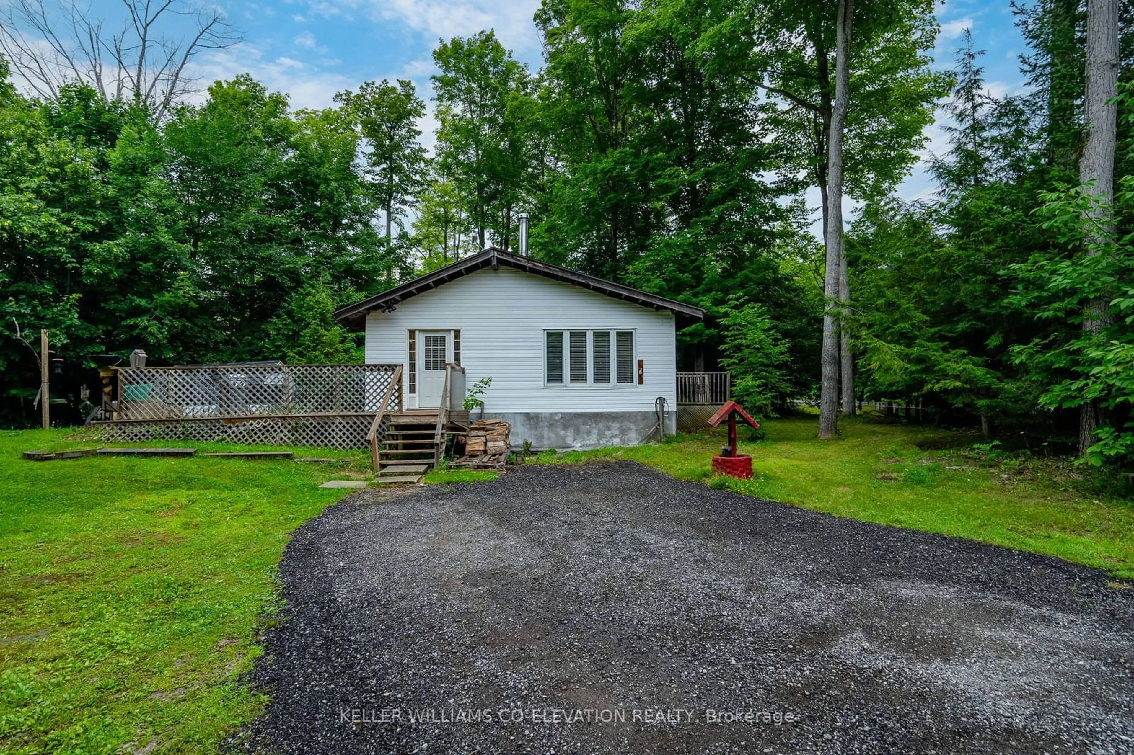 Cottage for 56 Meadows Ave, Tay Ontario L0K 2C0