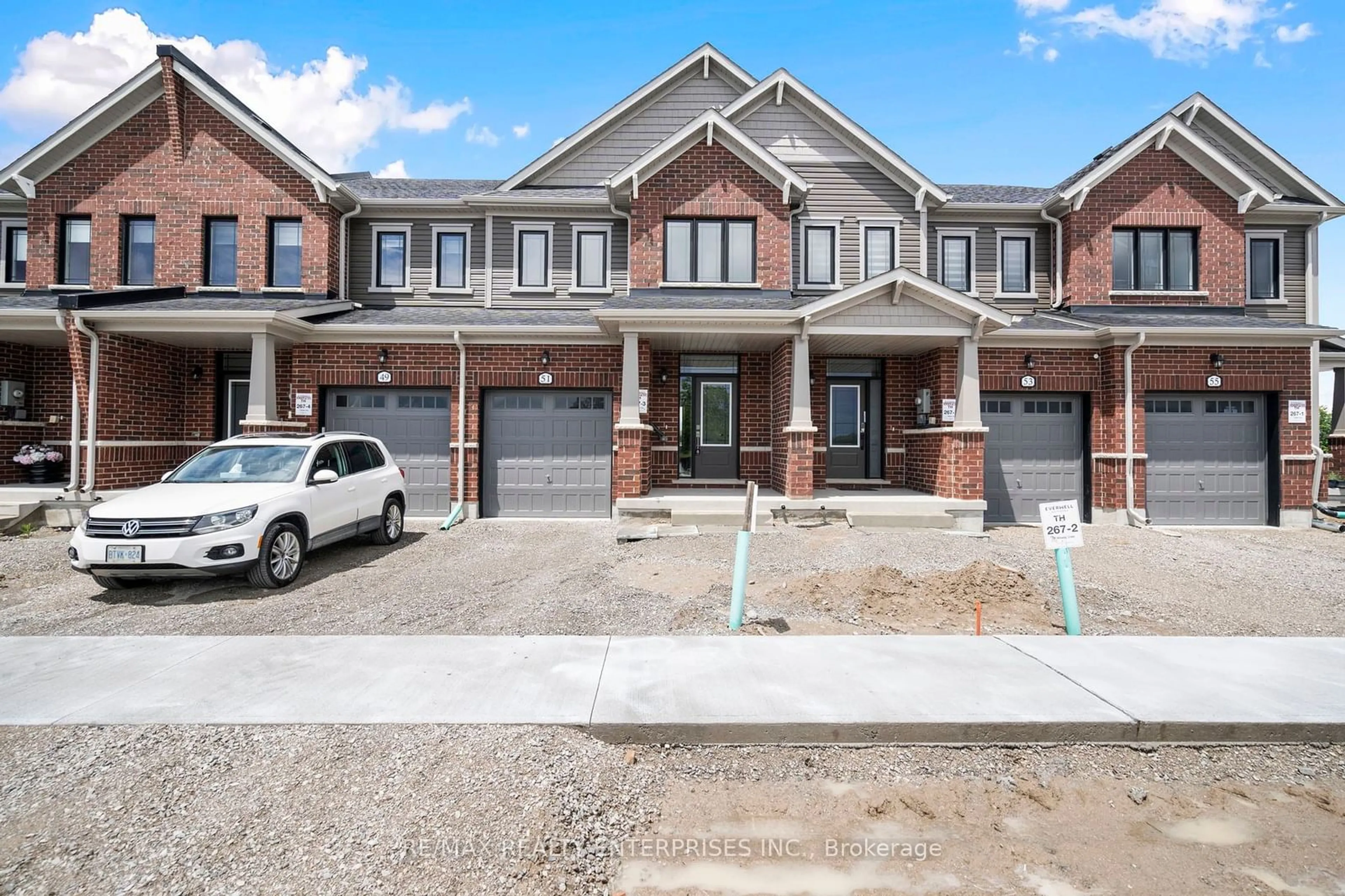 Home with brick exterior material for 51 Milady Cres, Barrie Ontario L9J 0B7