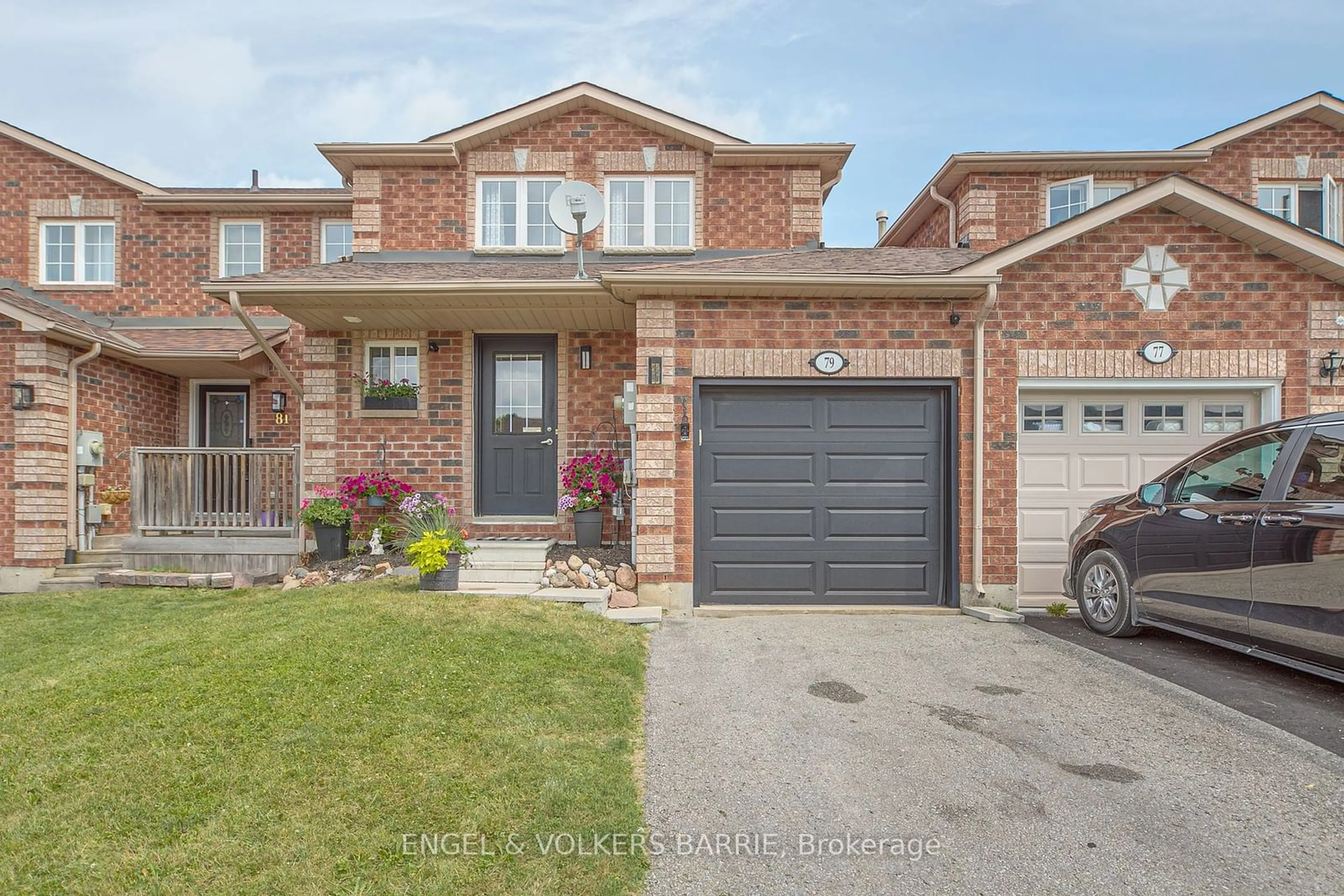 Home with brick exterior material for 79 Dunsmore Lane, Barrie Ontario L4M 6Z9