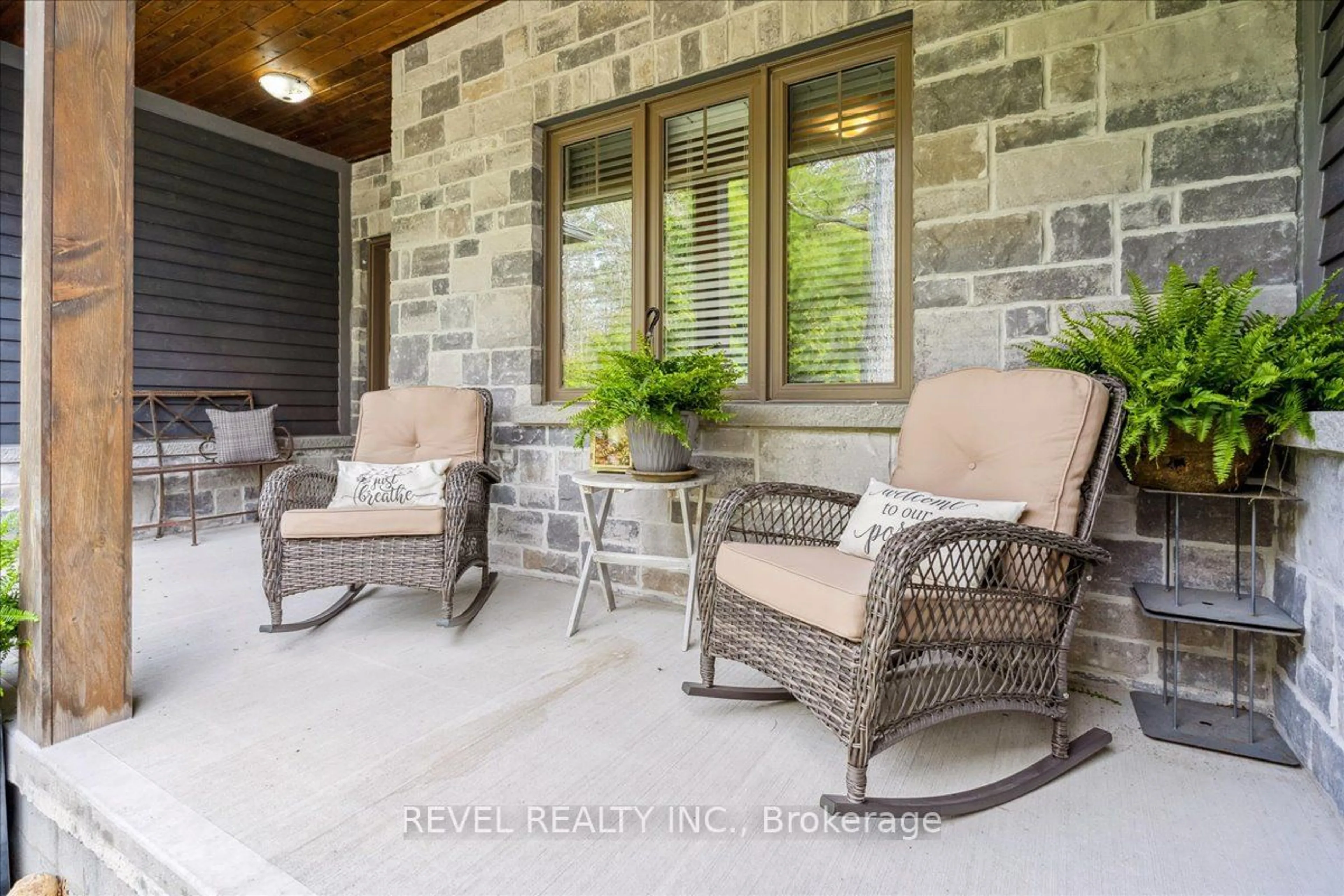 Patio for 59 Trout Lane, Tiny Ontario L9M 0J1