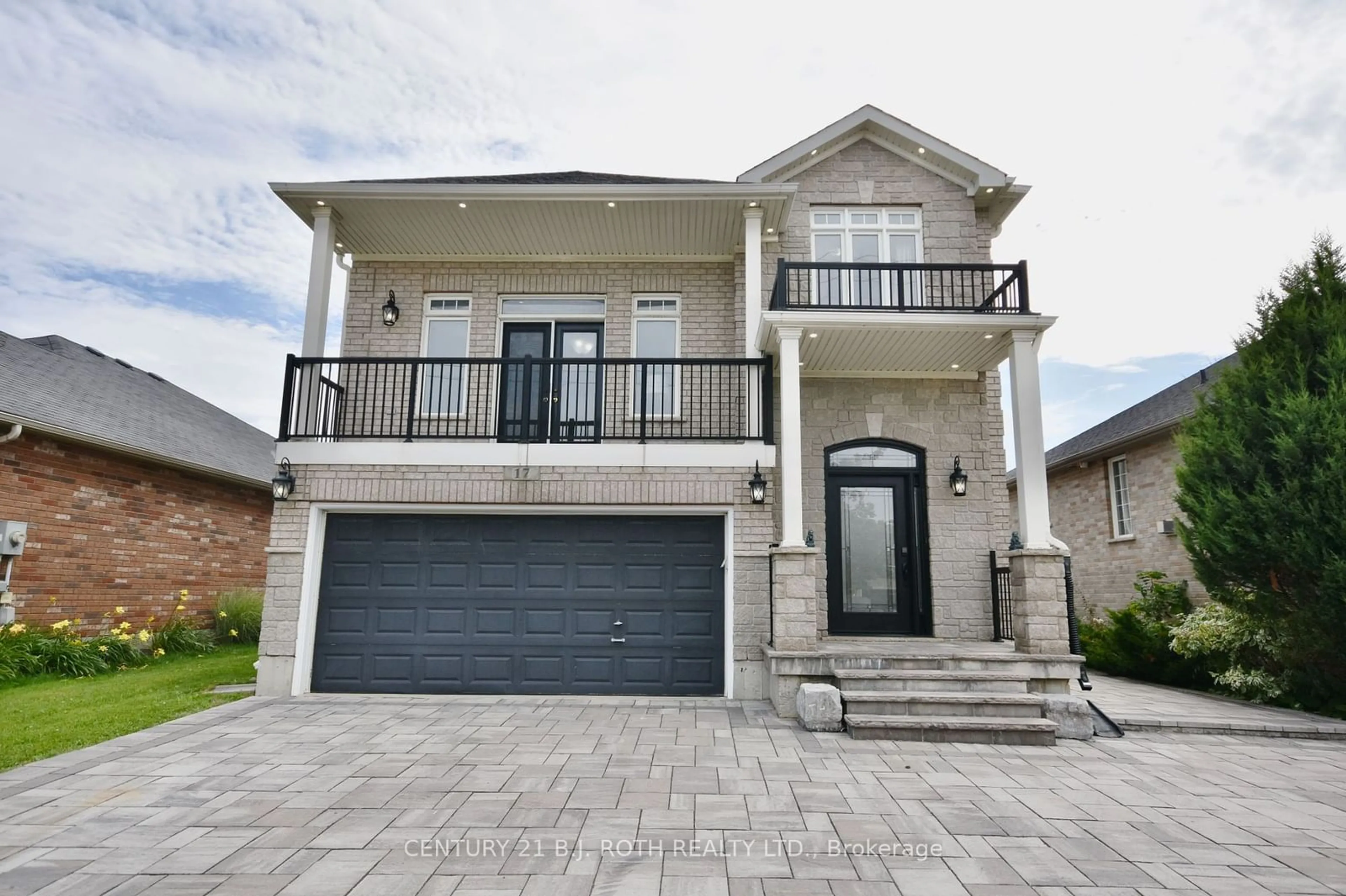 Frontside or backside of a home for 17 Prince William Way, Barrie Ontario L4N 0Y9