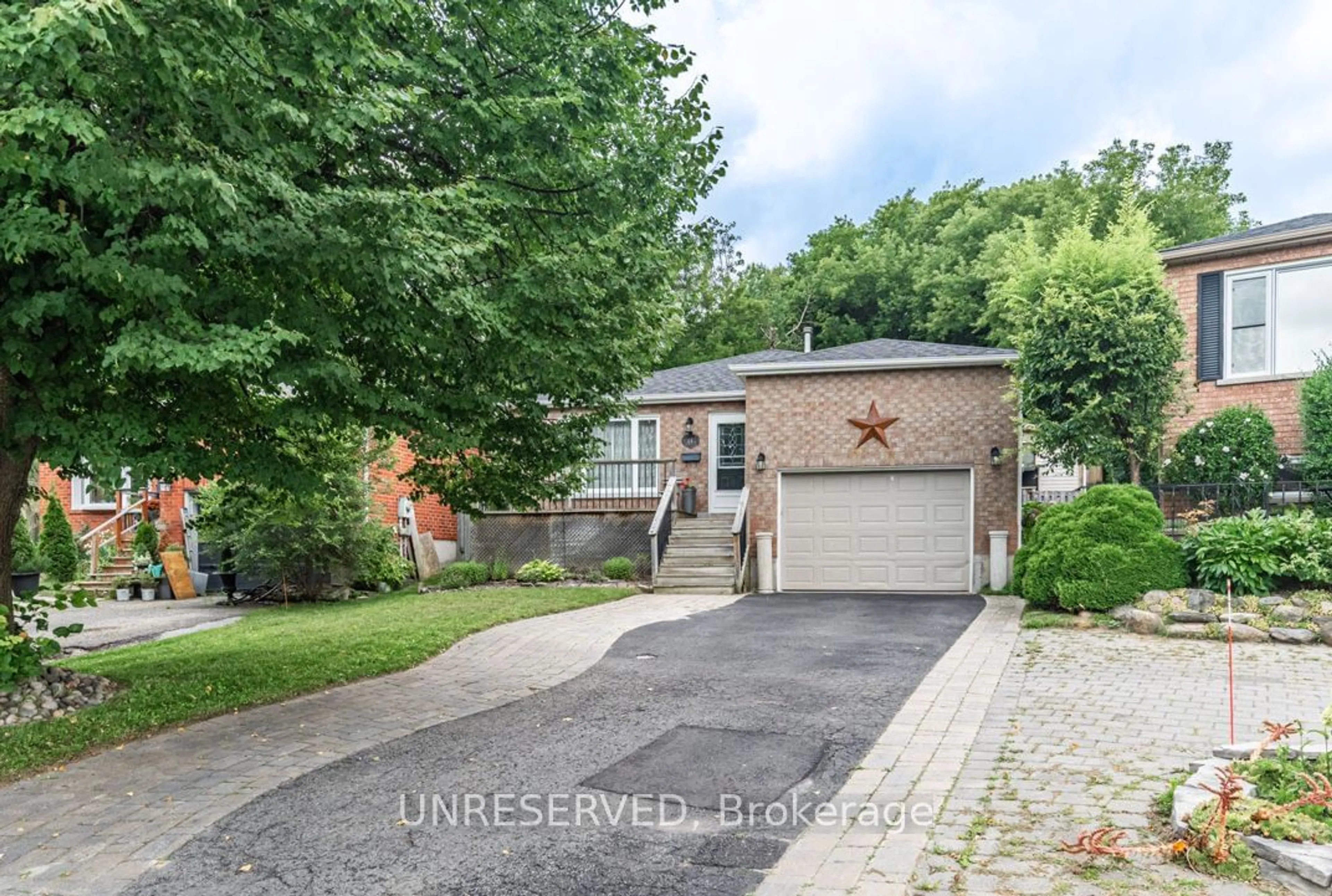 Frontside or backside of a home for 36 Engel Cres, Barrie Ontario L4N 6K5