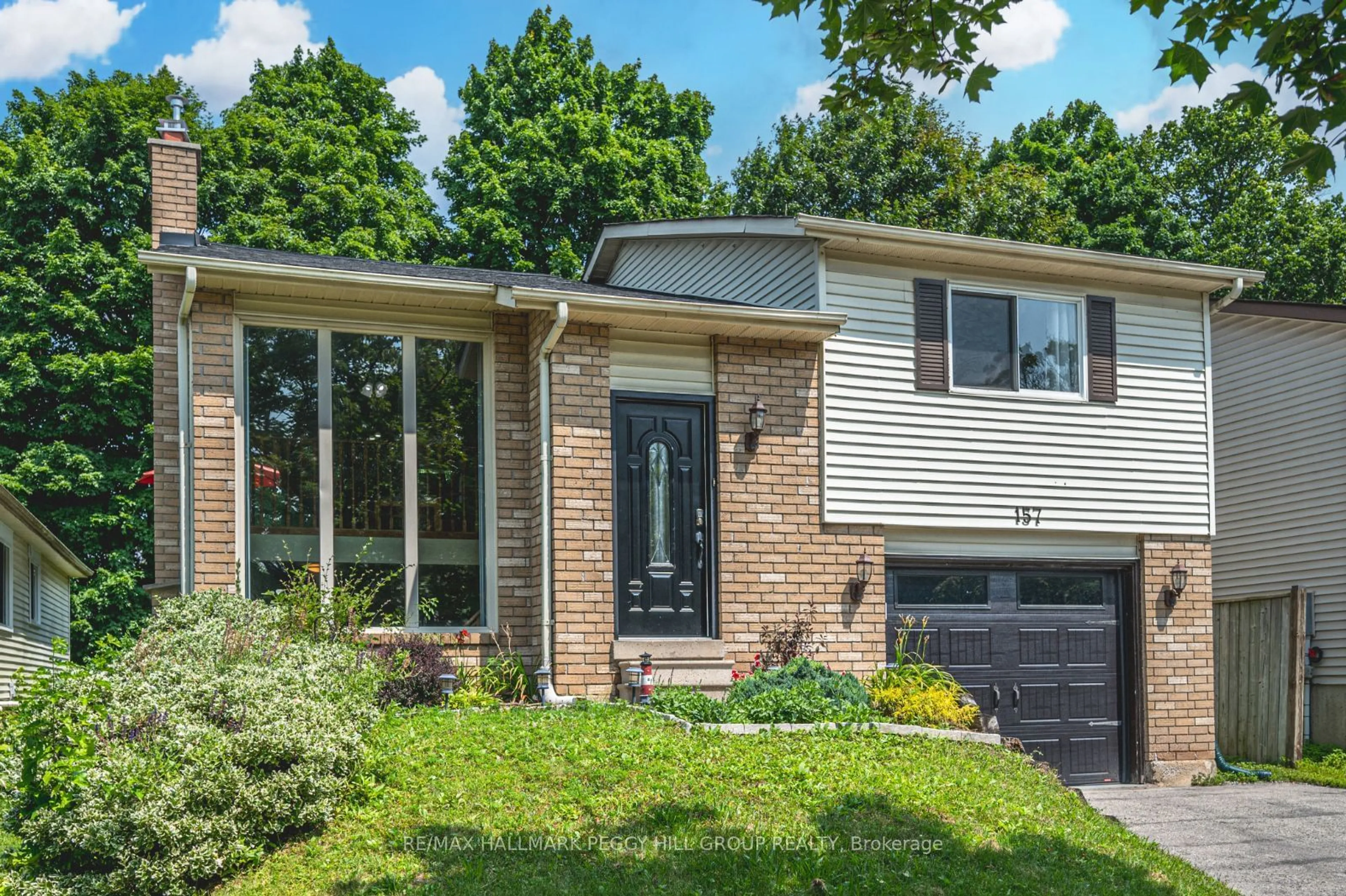 Home with brick exterior material for 157 Hickling Tr, Barrie Ontario L4M 5T6