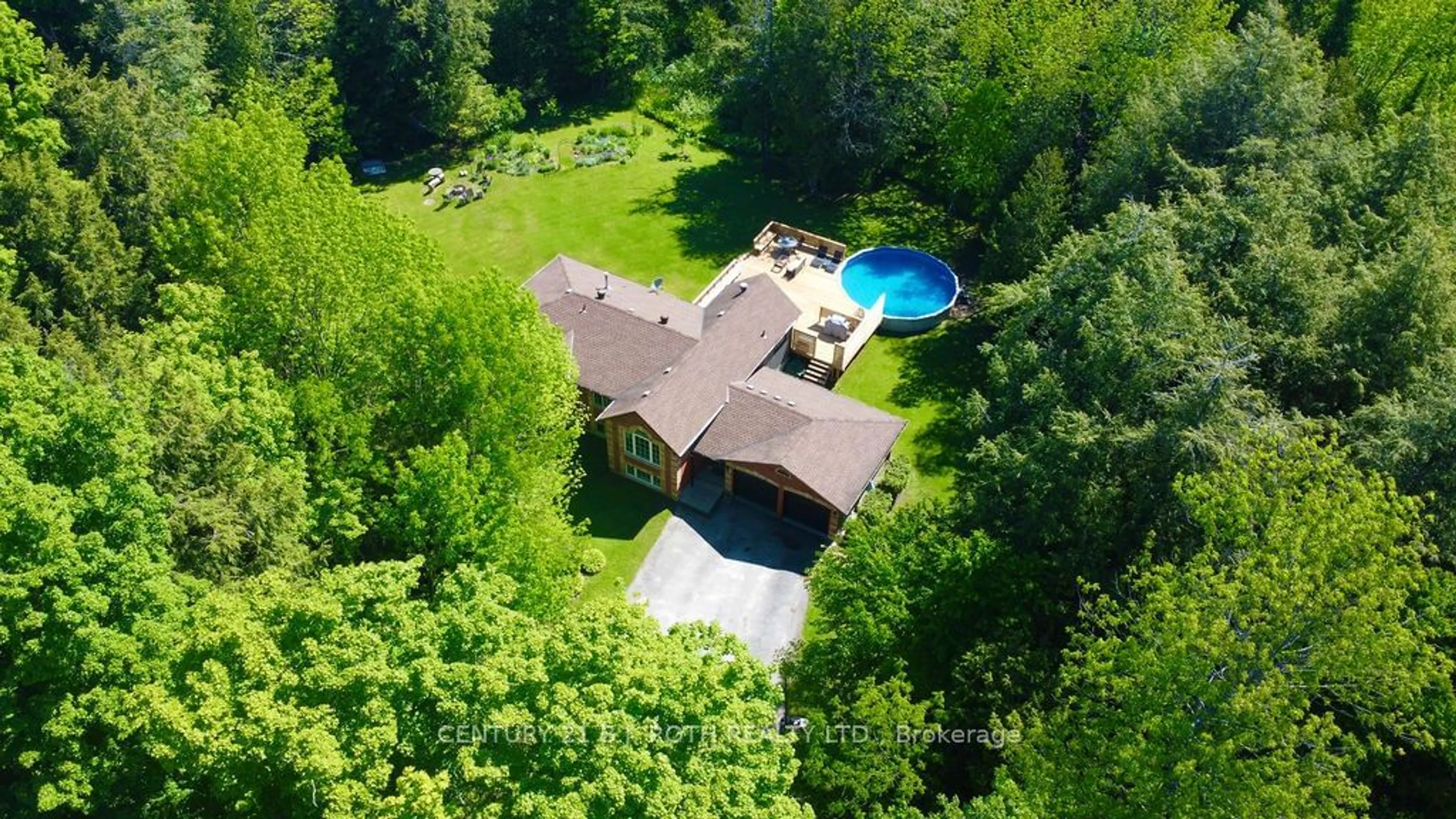 Frontside or backside of a home for 1 Whistler Pl, Oro-Medonte Ontario L0K 1E0