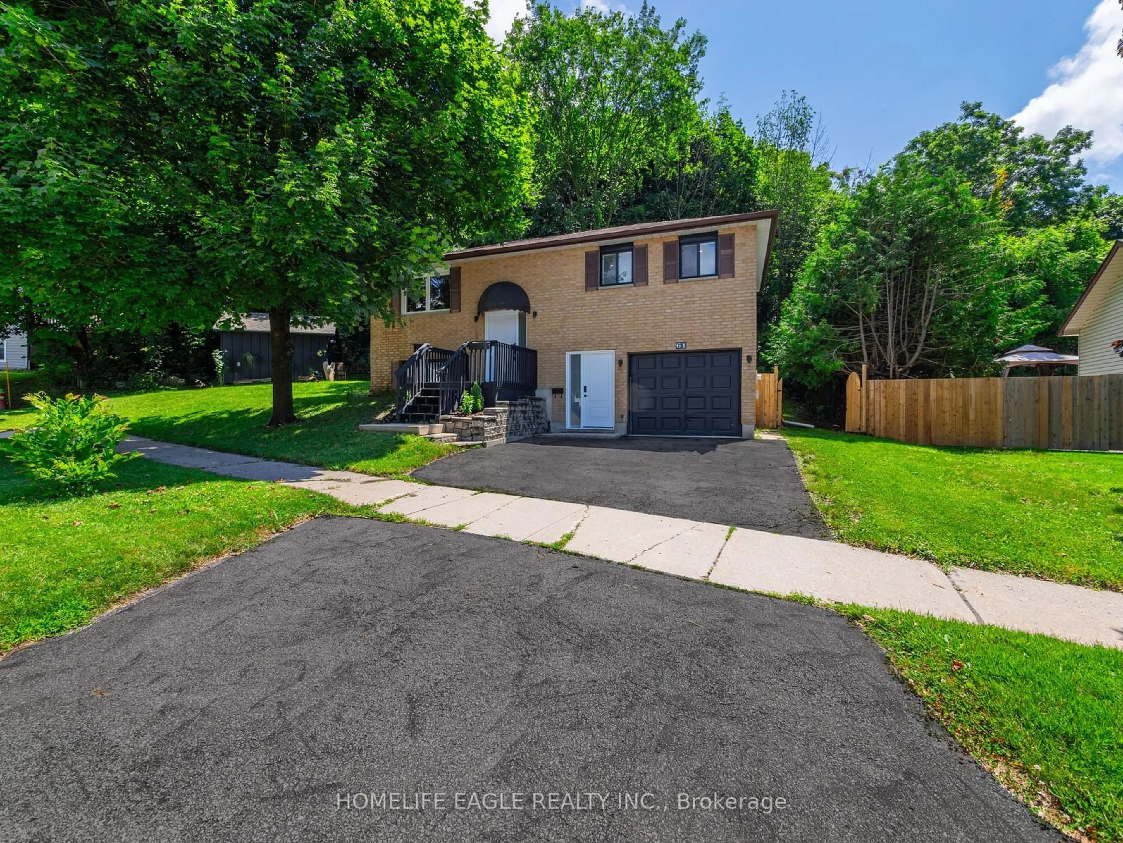 Frontside or backside of a home for 61 Dancy Dr, Orillia Ontario L3V 7M2