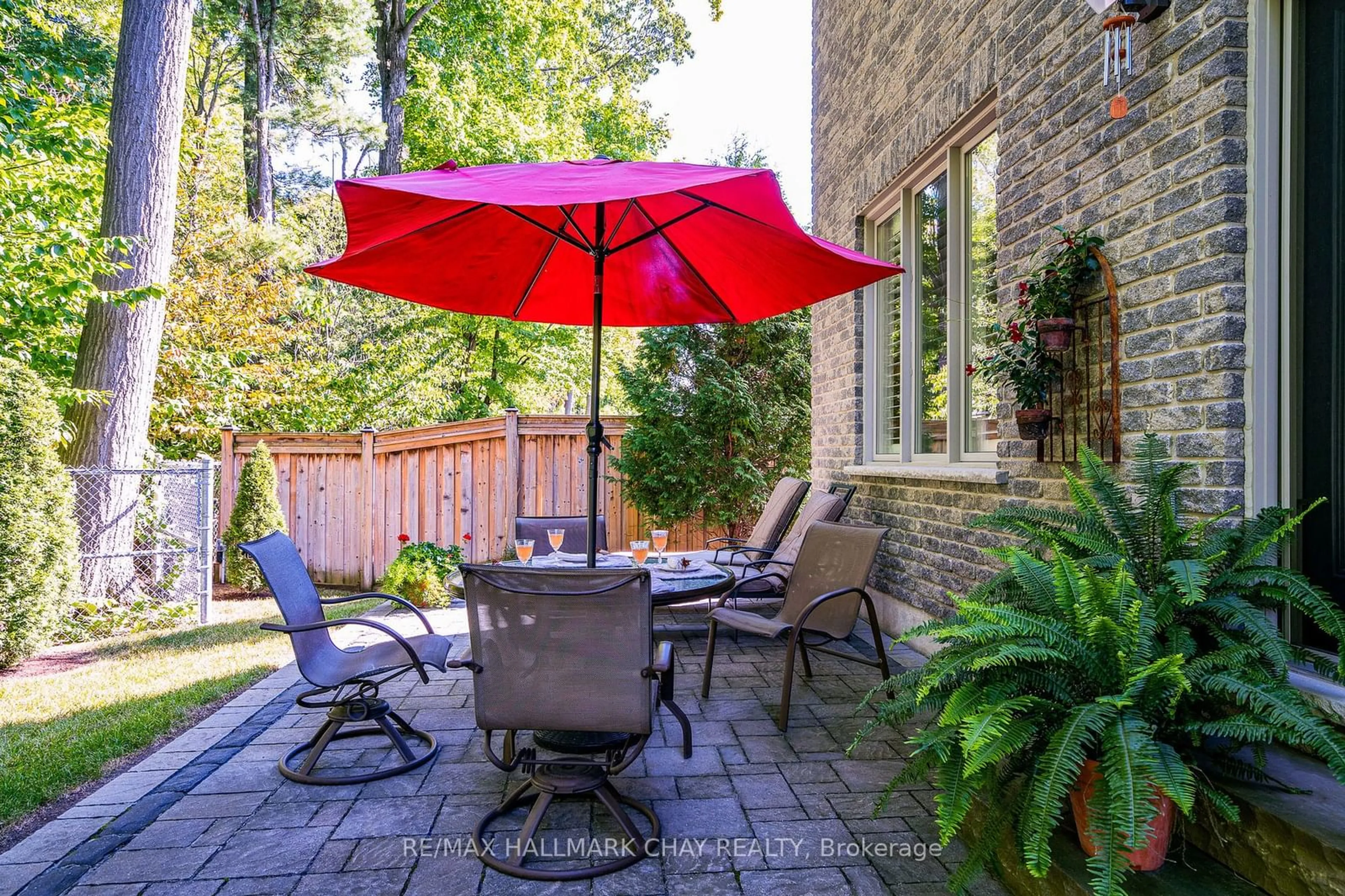 Patio, the fenced backyard for 101 Jewel House Lane, Barrie Ontario L4N 5X1