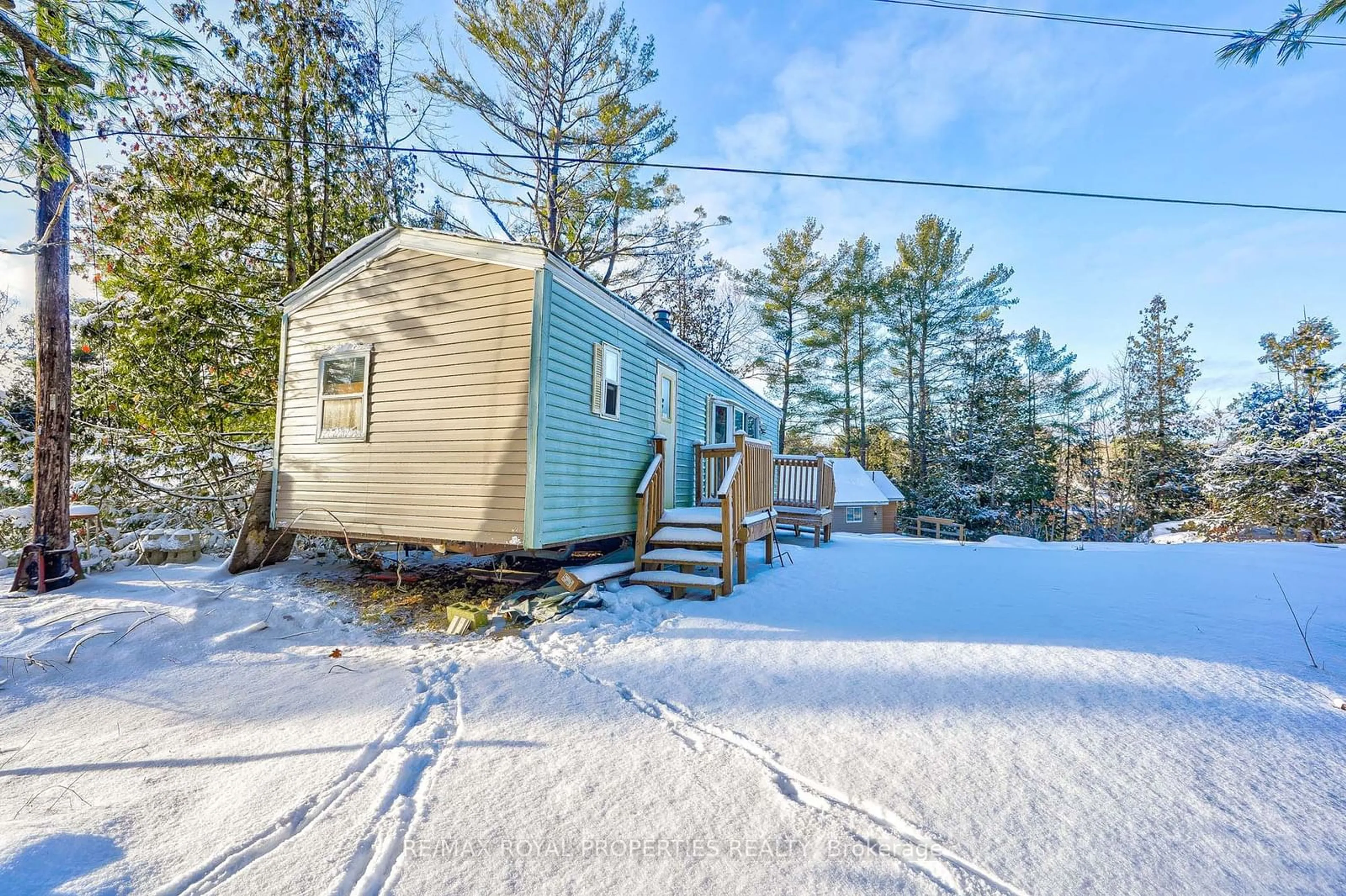 A pic from exterior of the house or condo, cottage for 8144 Laidlaw Ave, Ramara Ontario L0K 2B0