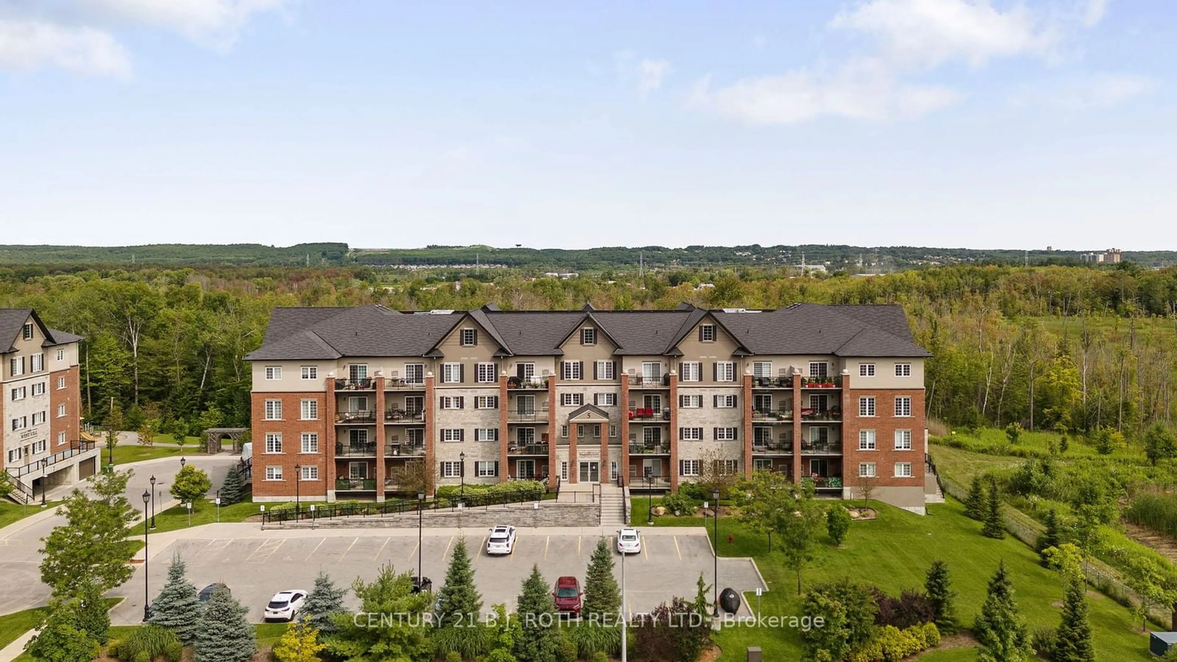 A pic from exterior of the house or condo for 5 GREENWICH St #205, Barrie Ontario L4N 7Y8