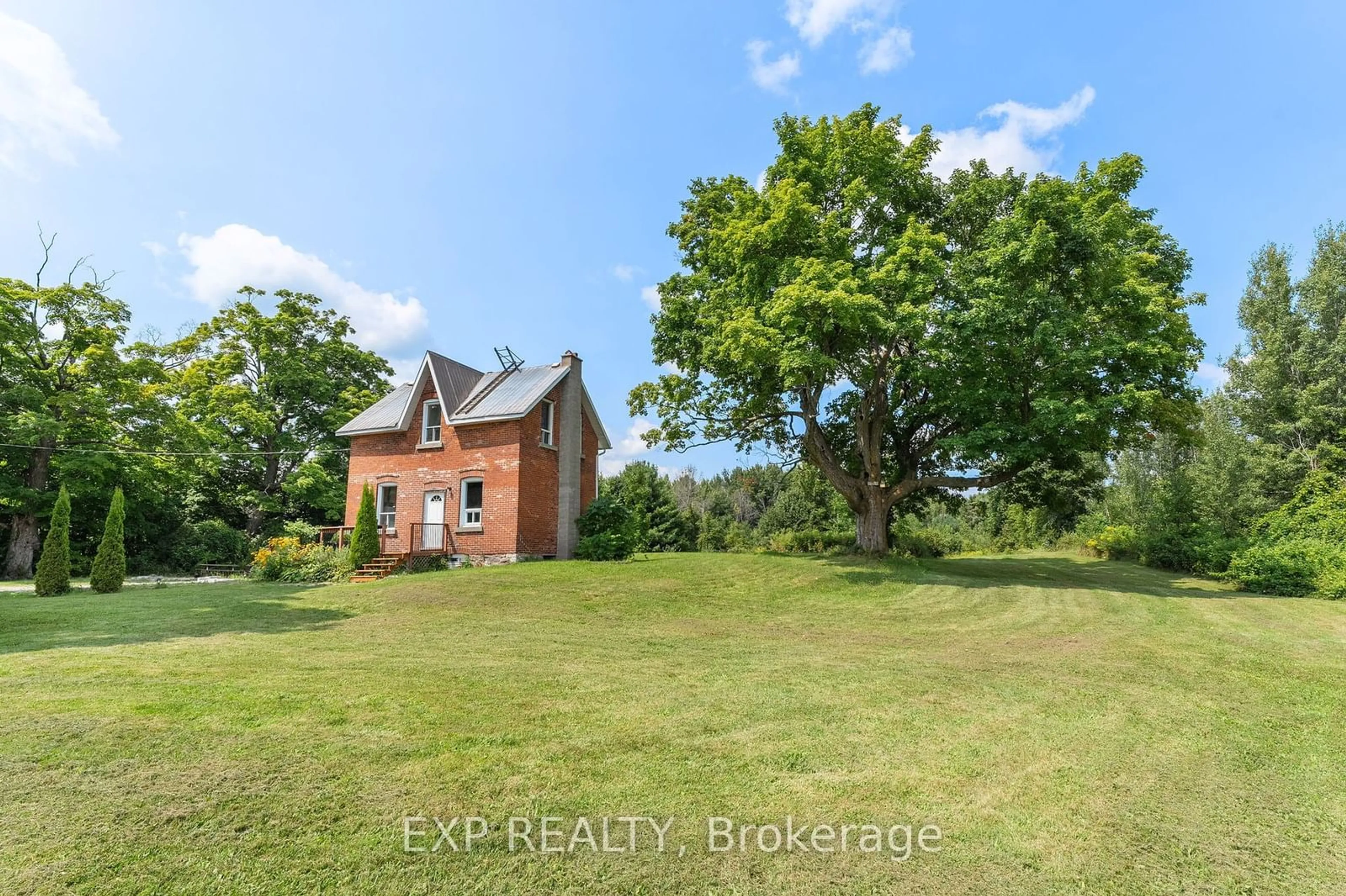 Frontside or backside of a home, cottage for 3090 Monck Rd, Ramara Ontario L3V 0P6