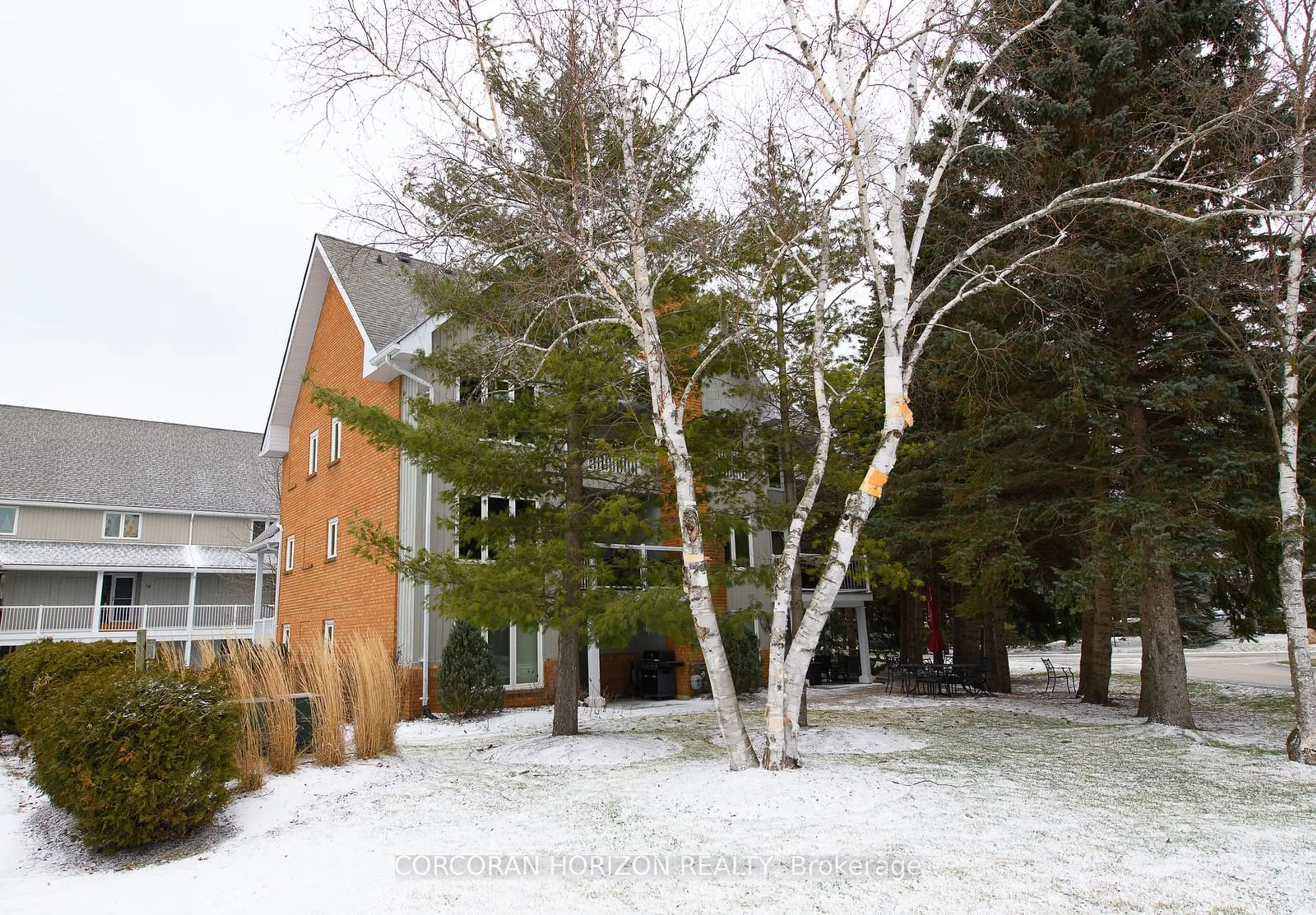 Patio, street for 28 Rambling Way #42, Collingwood Ontario L9Y 5C6