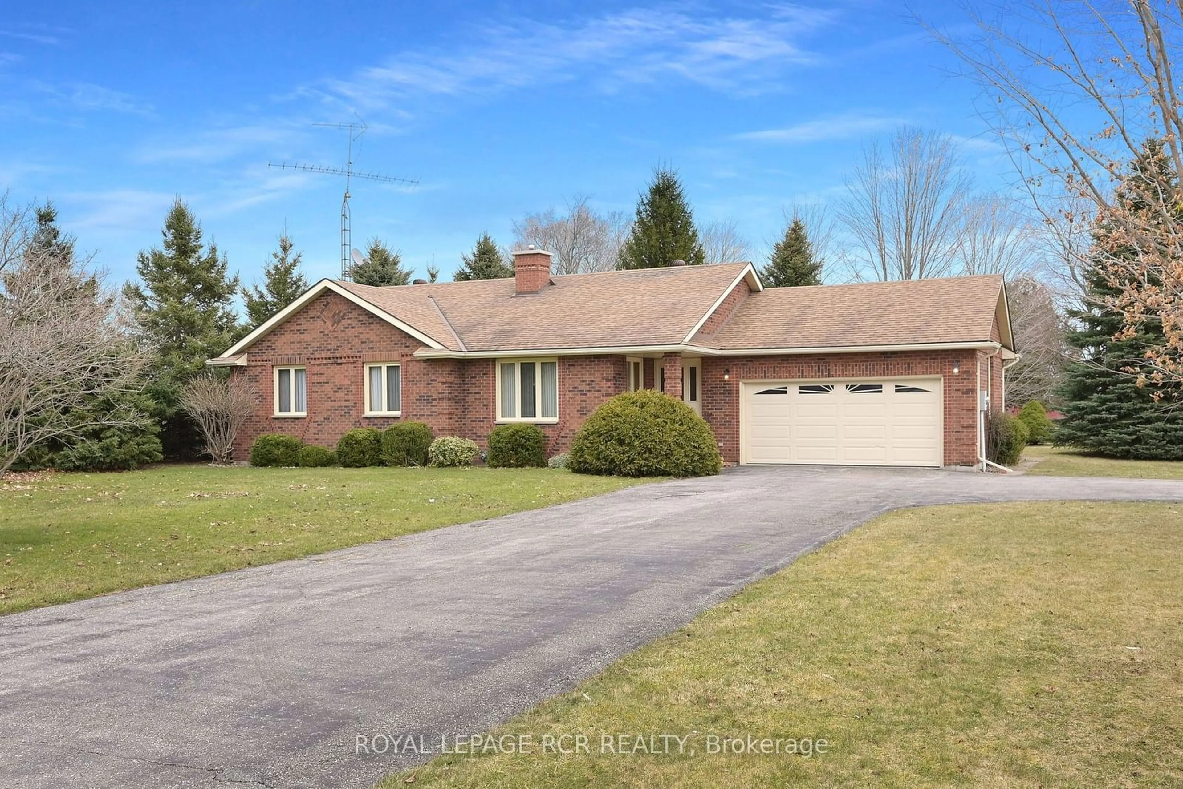 Frontside or backside of a home for 245 Penetanguishene Rd, Oro-Medonte Ontario L4M 7C6