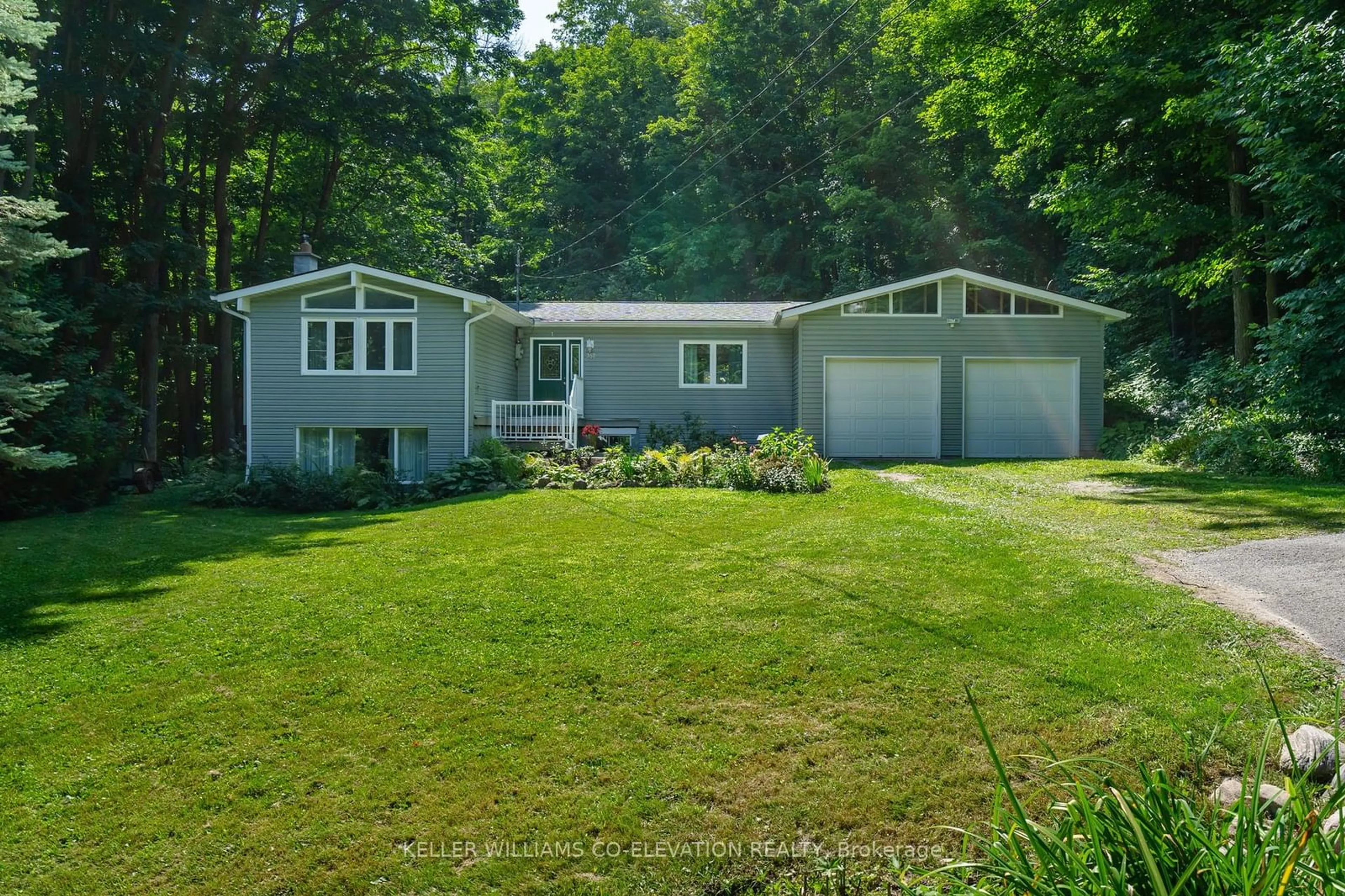 Frontside or backside of a home, cottage for 352 Curry Rd, Midland Ontario L4R 5H2