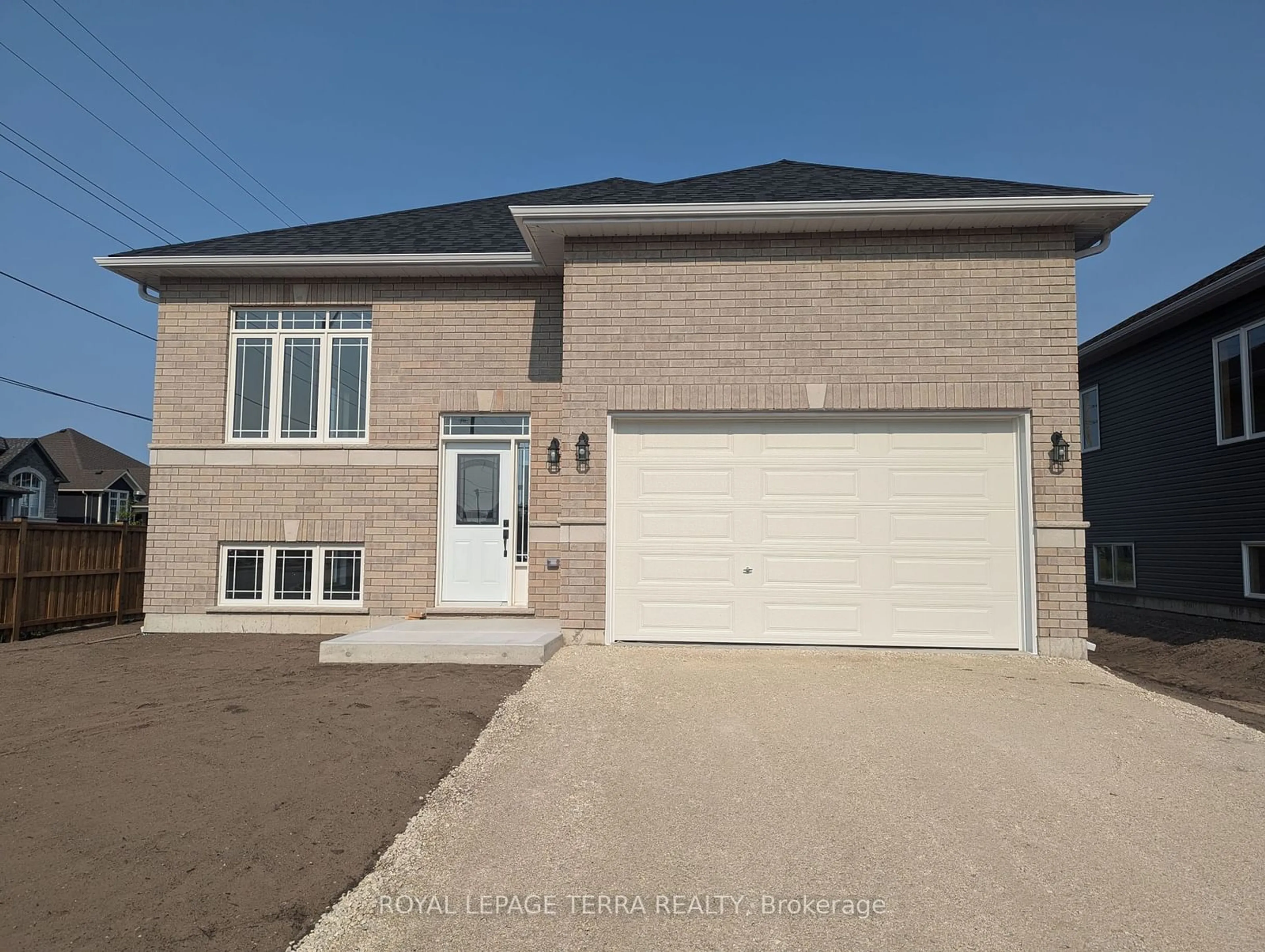 Frontside or backside of a home, the street view for 2 Joanne Cres, Wasaga Beach Ontario L9Z 1R4