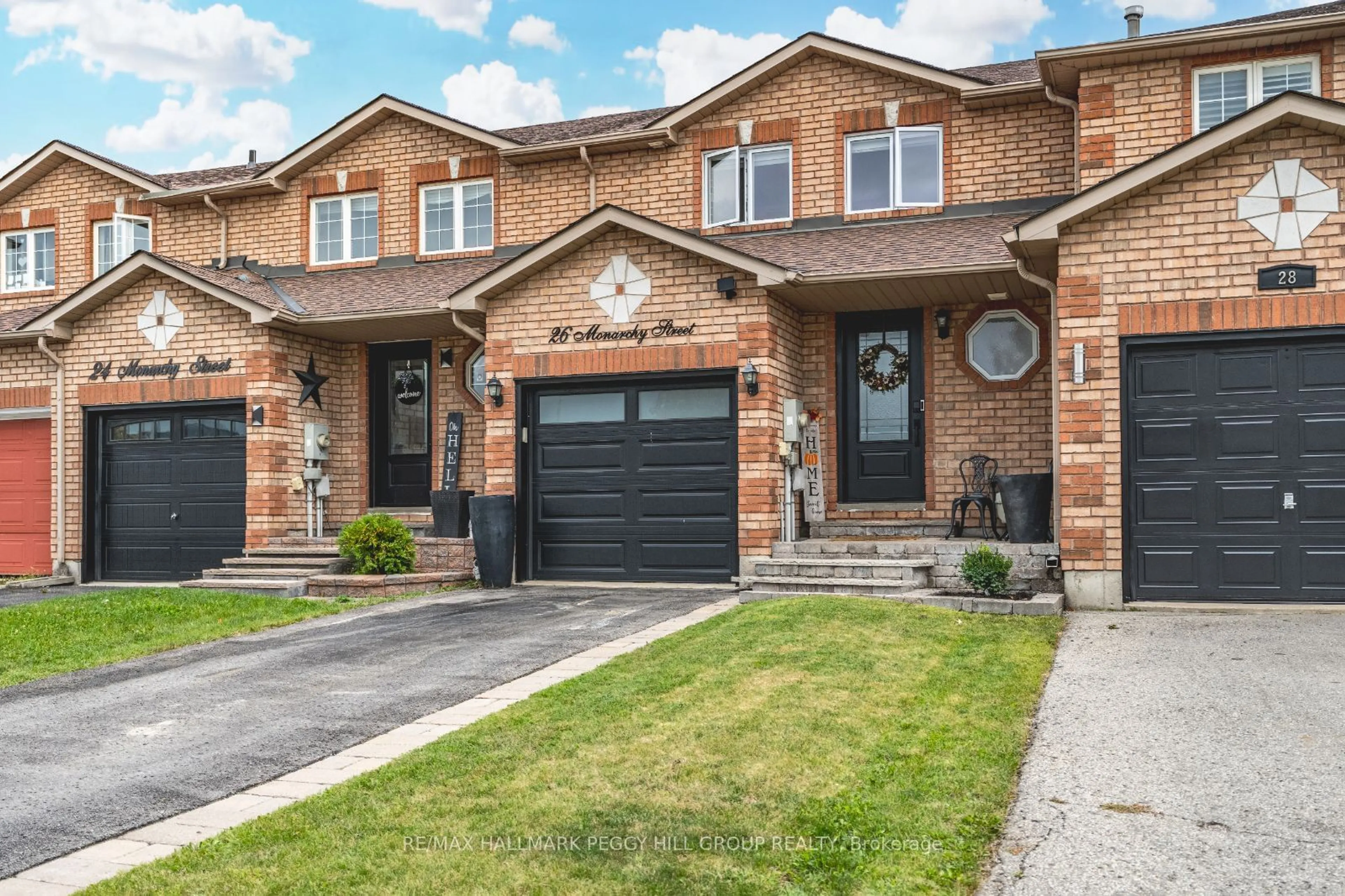 Home with brick exterior material for 26 Monarchy St, Barrie Ontario L4M 7K1